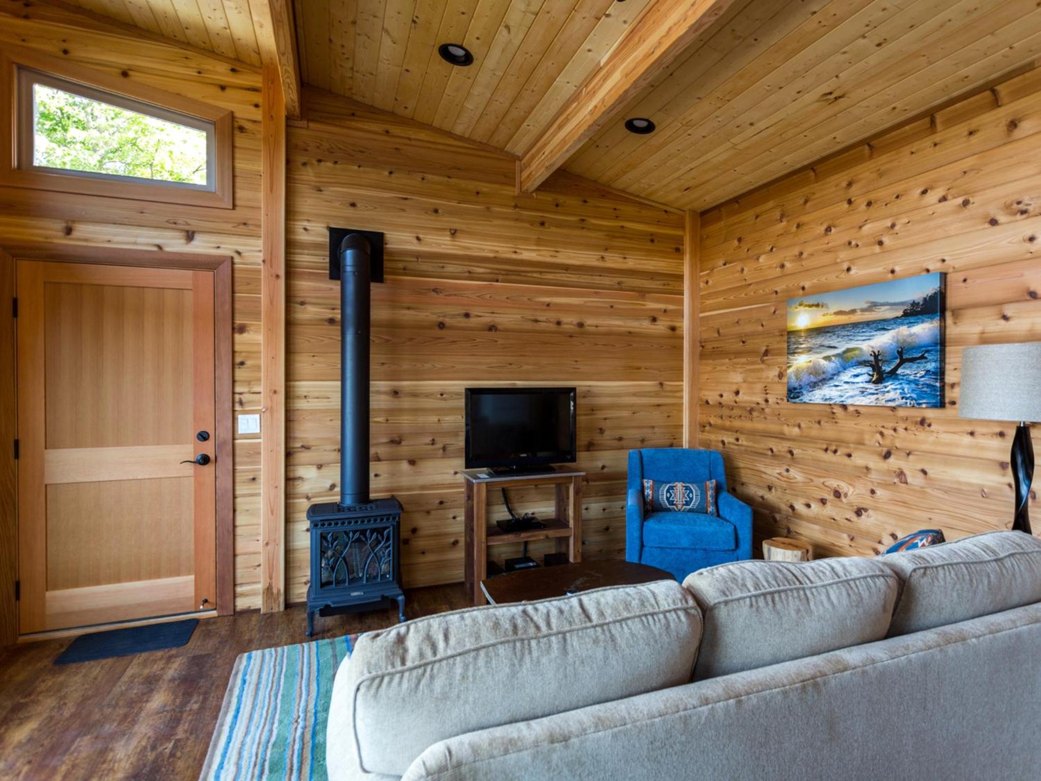 One-Bedroom Water Front Accessible