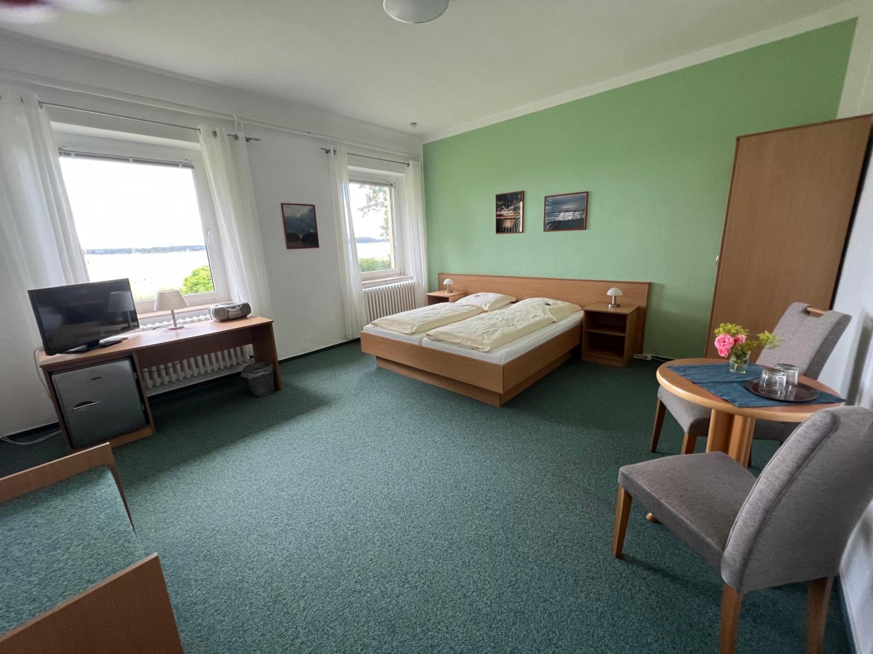 Double Room with Lake View photo 1