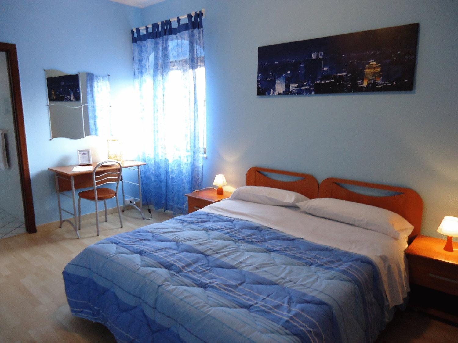 Double or Twin Room - Photo 4