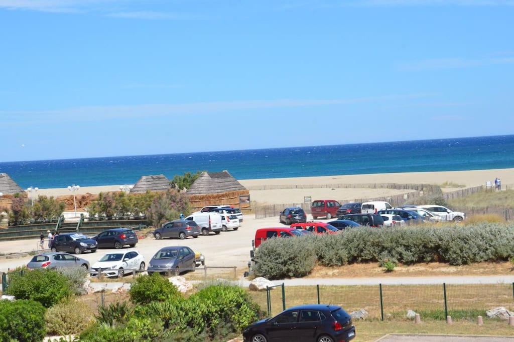 Apartment with Sea View - Photo 3