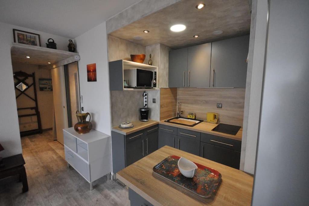 Apartment with Sea View - Photo 25
