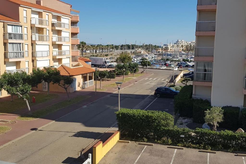 Apartment with Sea View - Photo 13