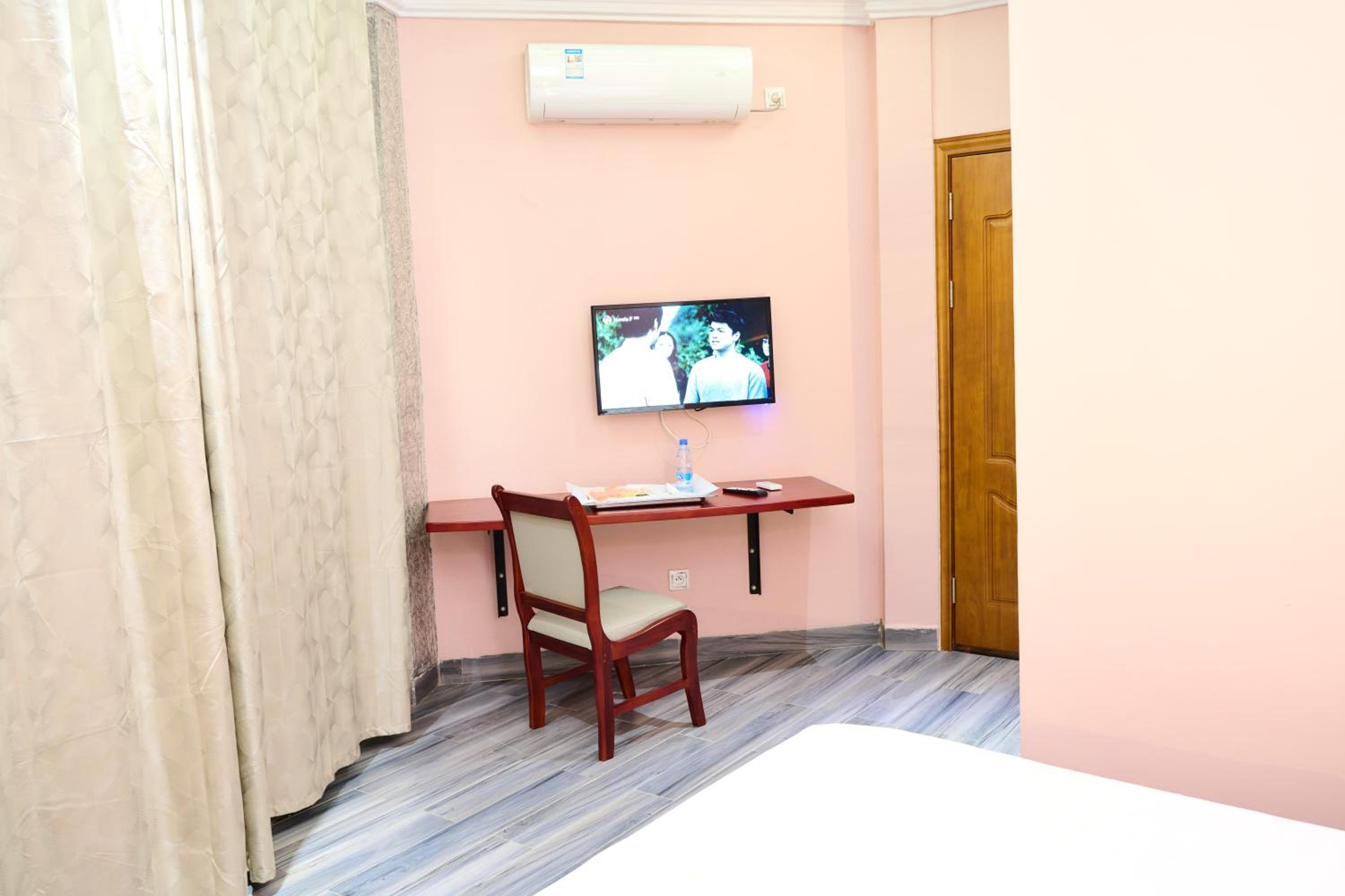 Deluxe Single Room