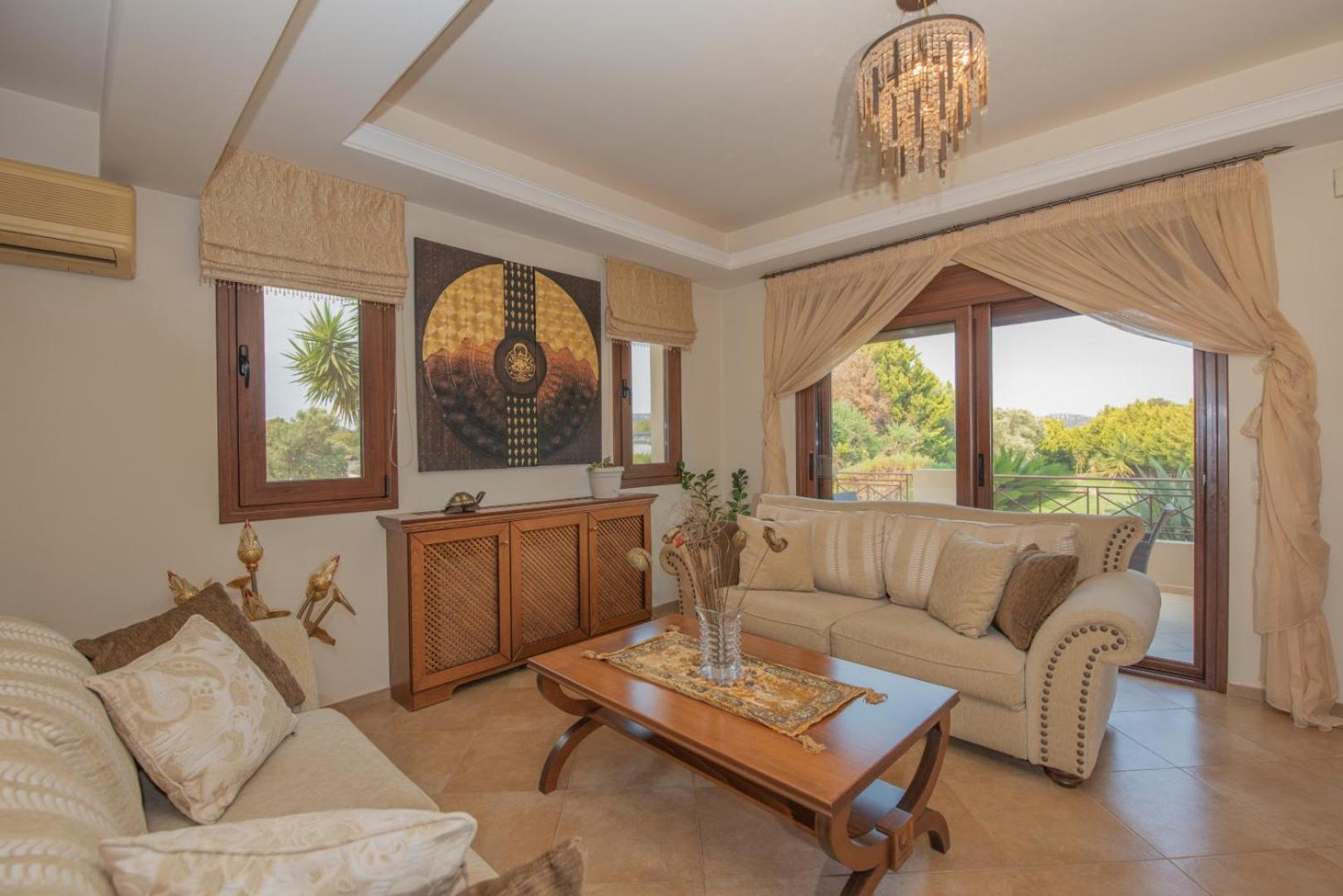 Villa with Private Pool photo 3