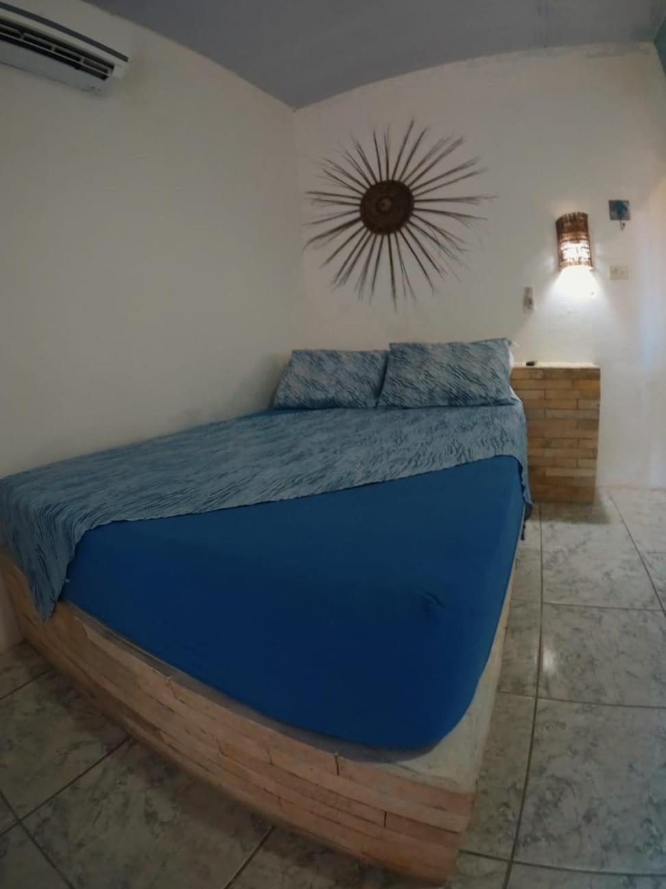 Economy Double Room - Photo 6