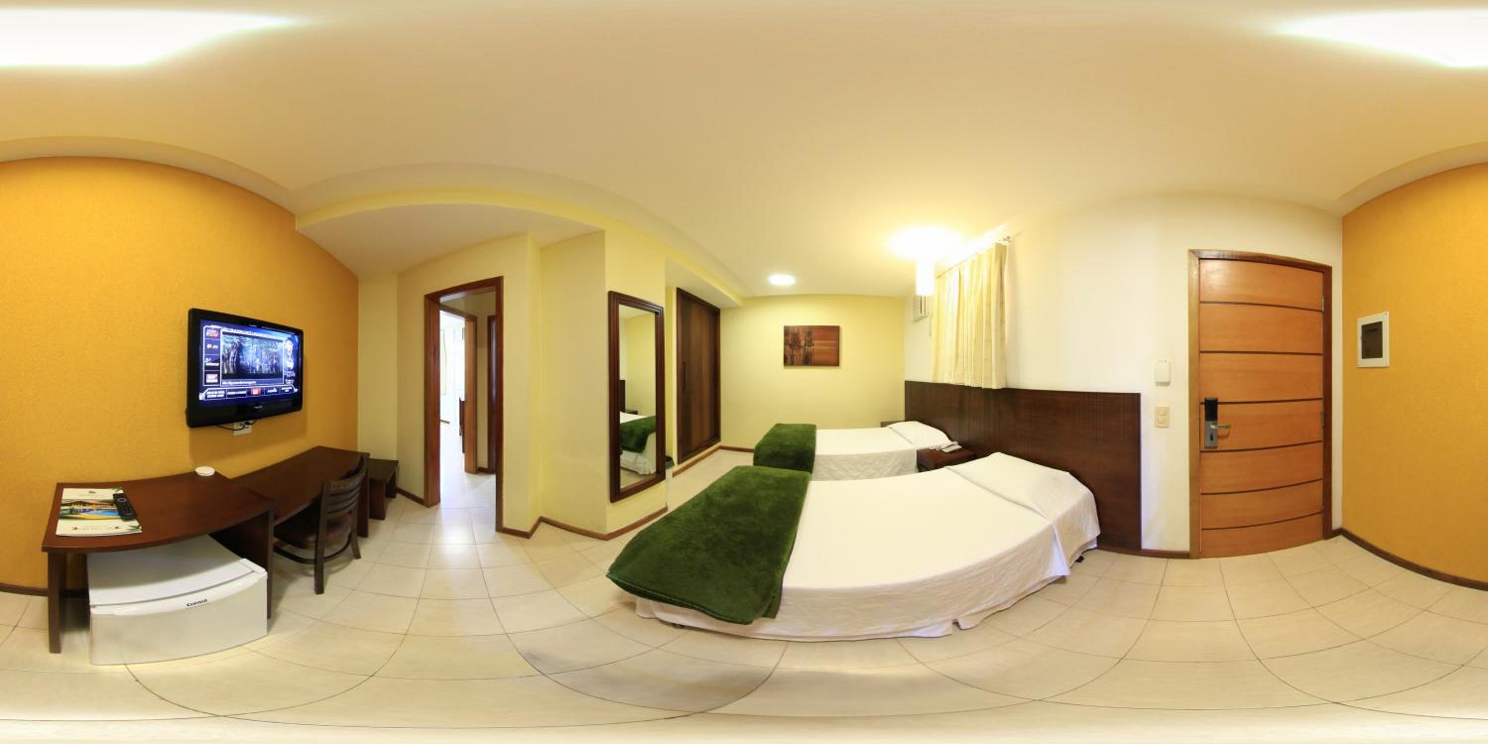 Quadruple Room with Lake View