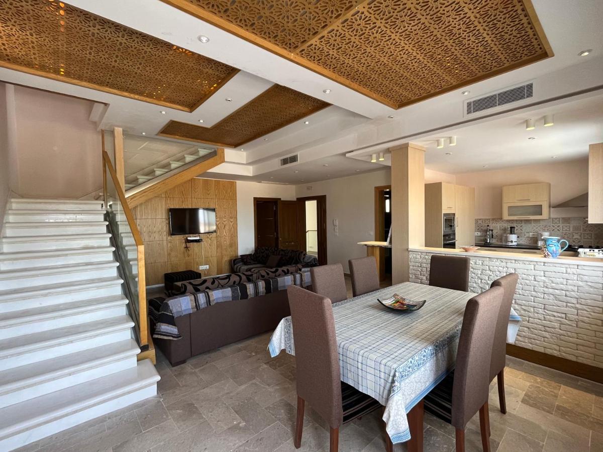 Apartment - Split Level photo 3