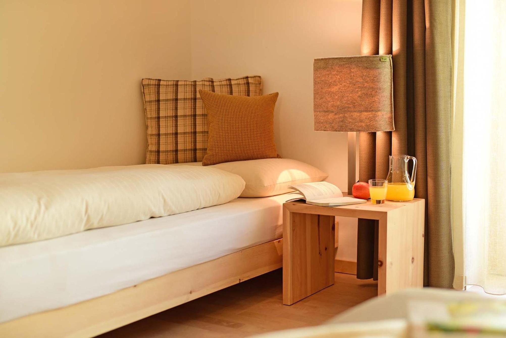 Small Twin Room photo 1