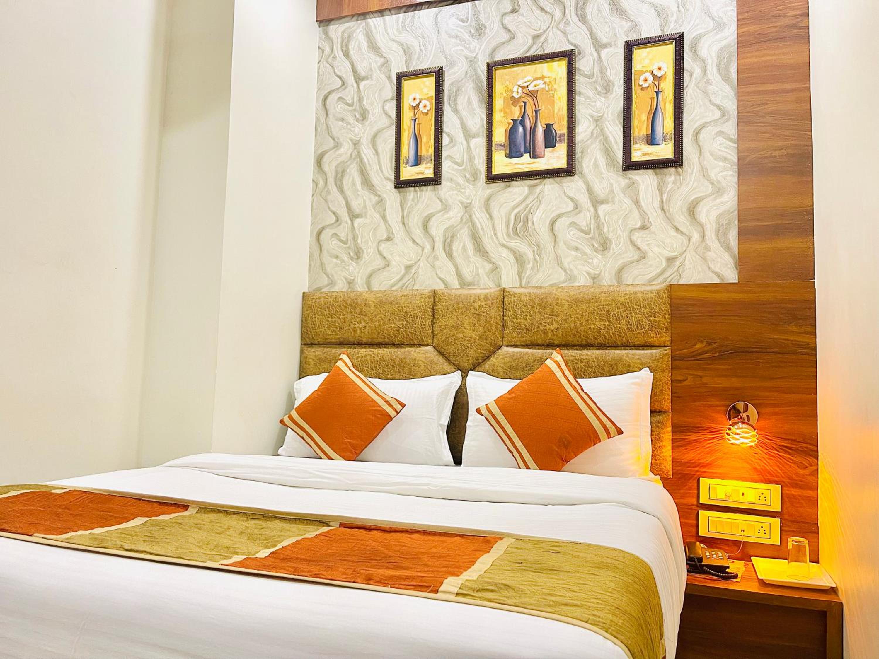 Deluxe Double Room photo 3