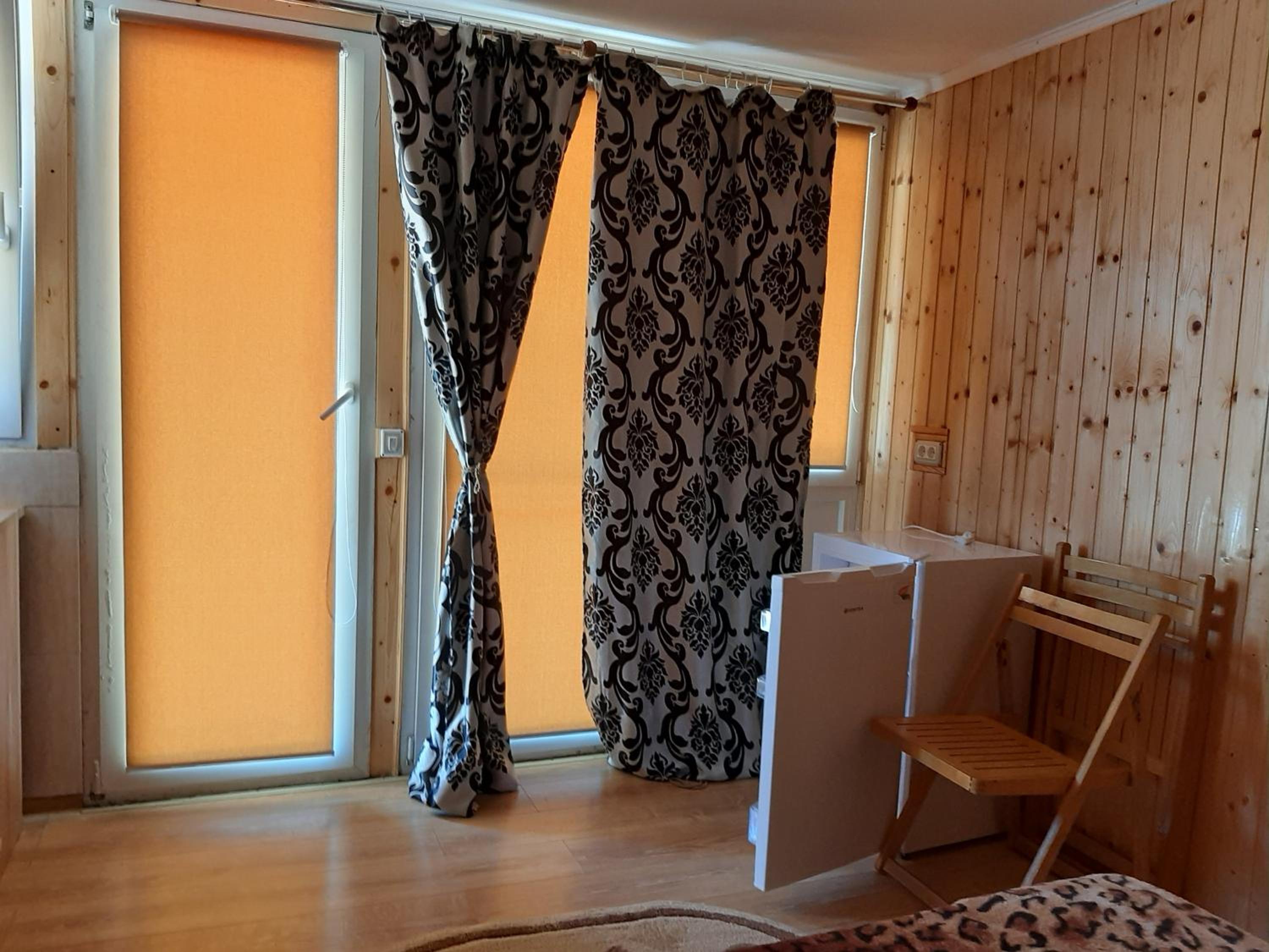 One-Bedroom House photo 1