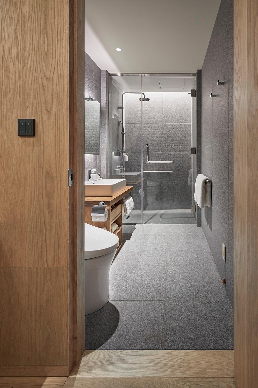 Double Room - Disability Access - Type H - Non Smoking photo 3