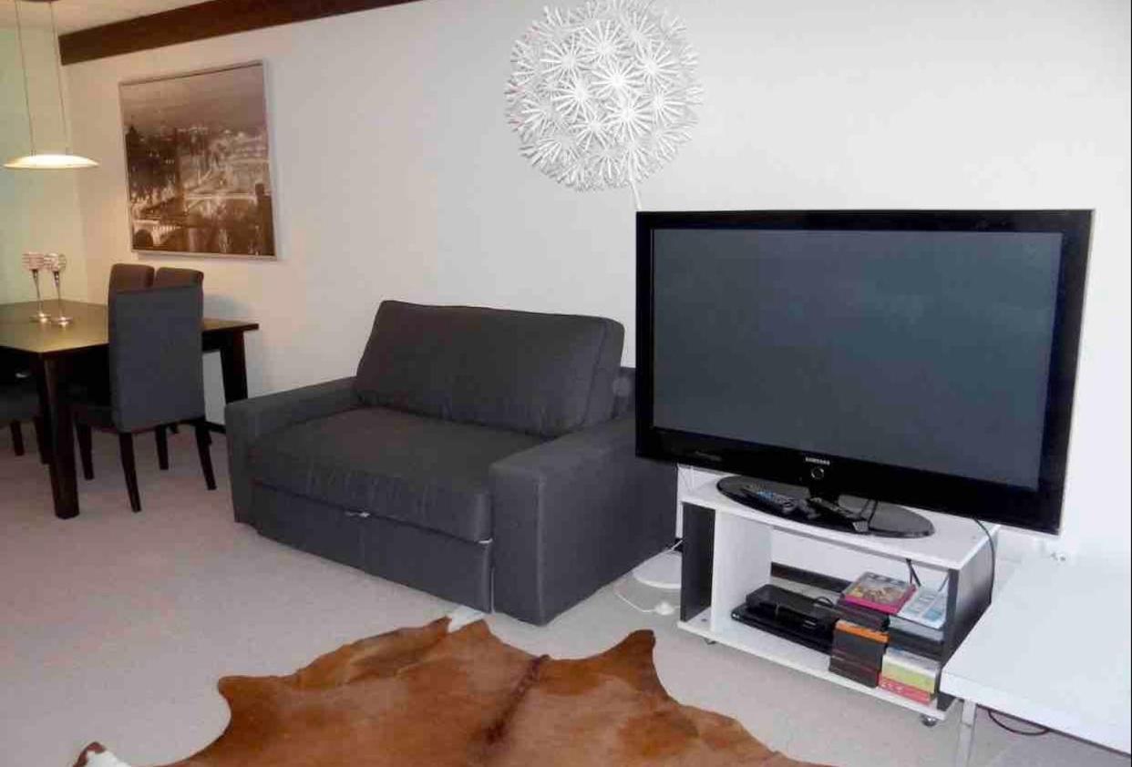 One-Bedroom Apartment - Photo 5
