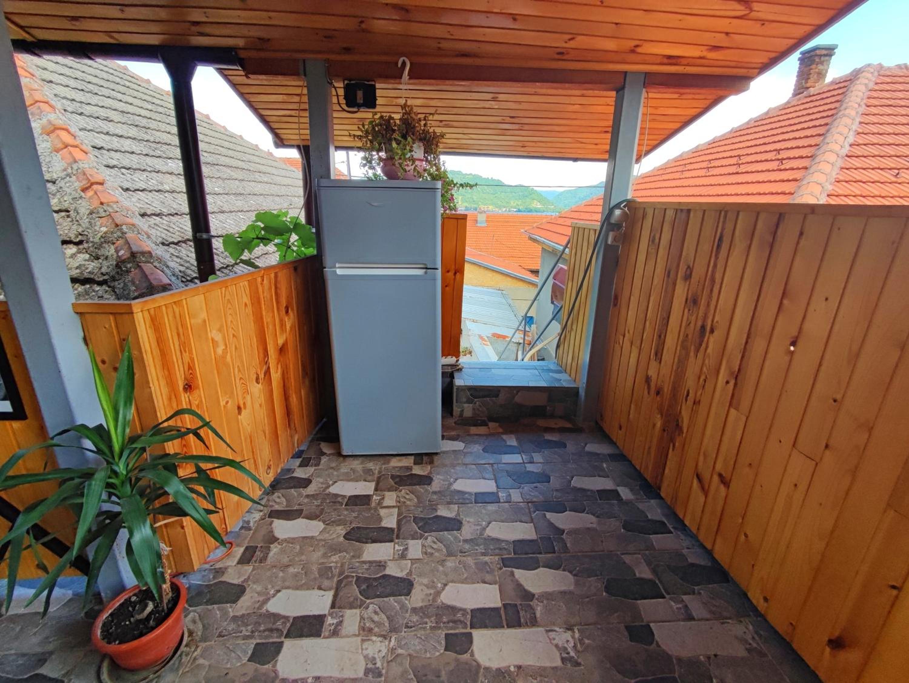 Apartment with Lake View - Photo 16