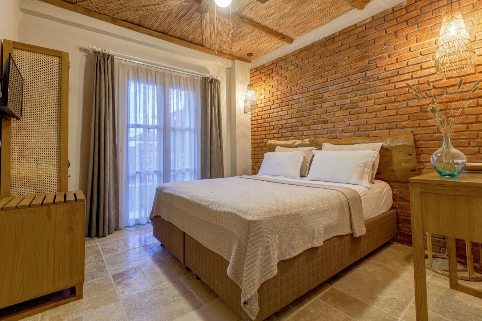 Standard Double Room - Photo 1