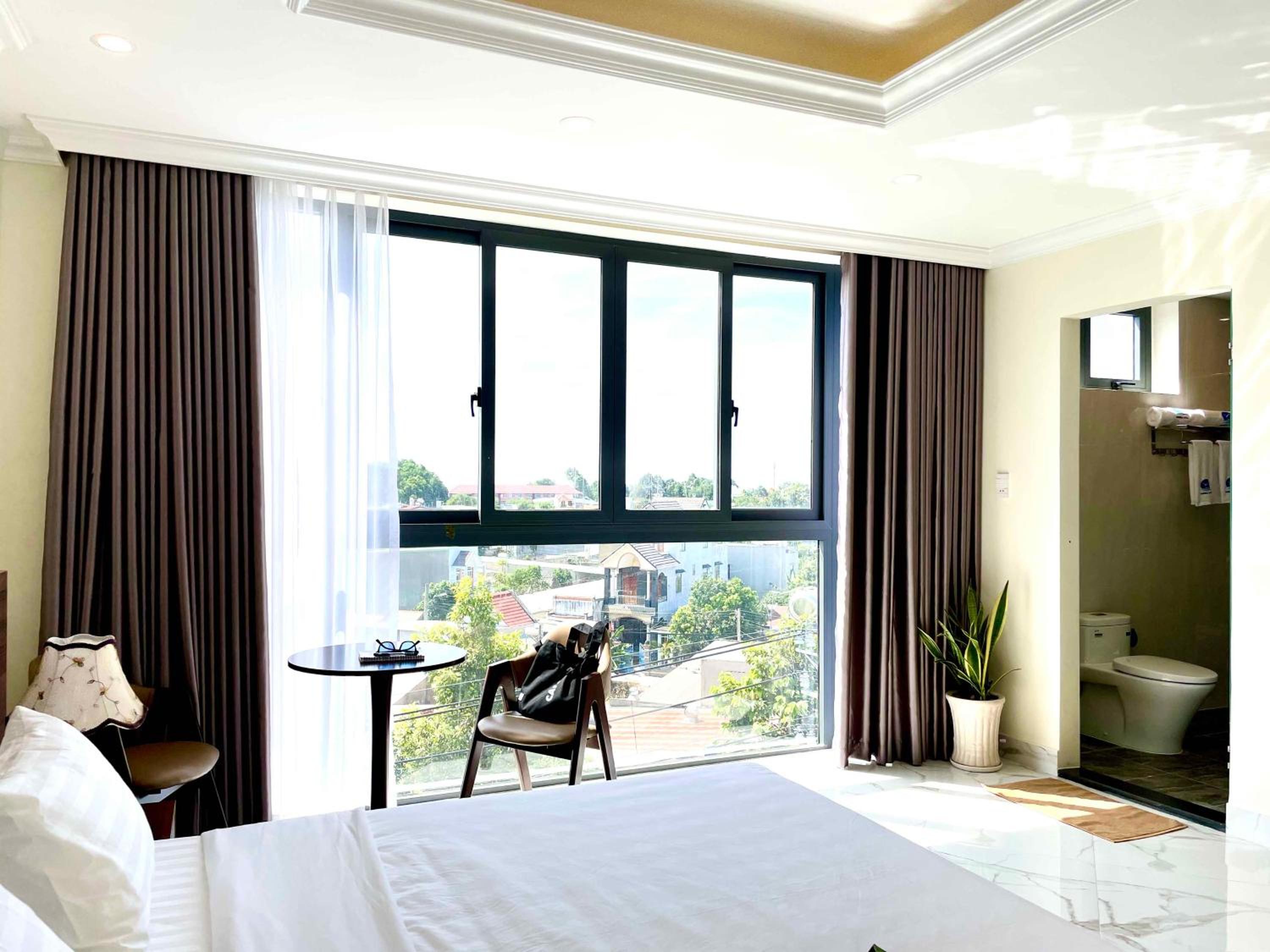 Deluxe Suite photo 2