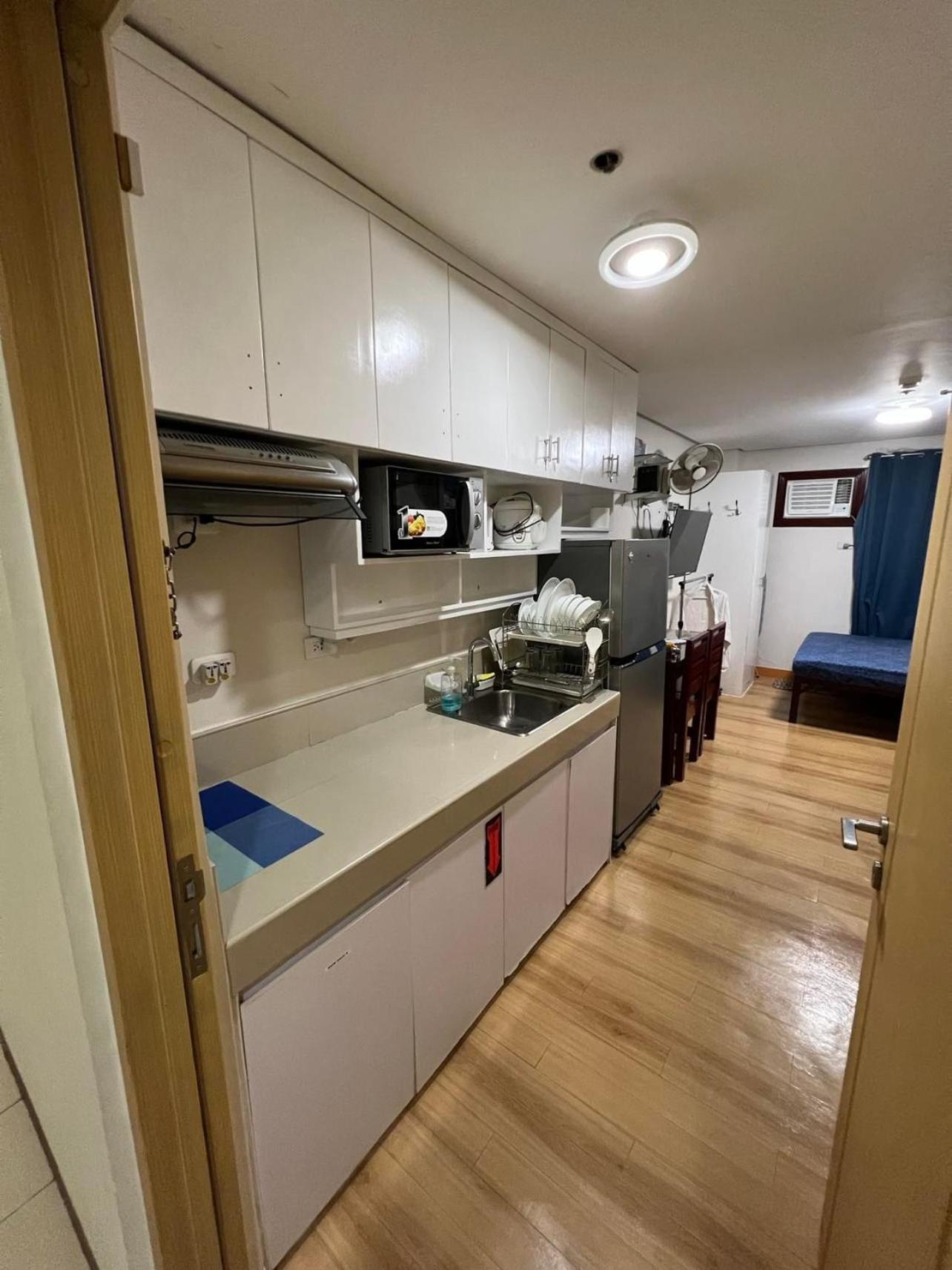 Studio Apartment - Photo 27