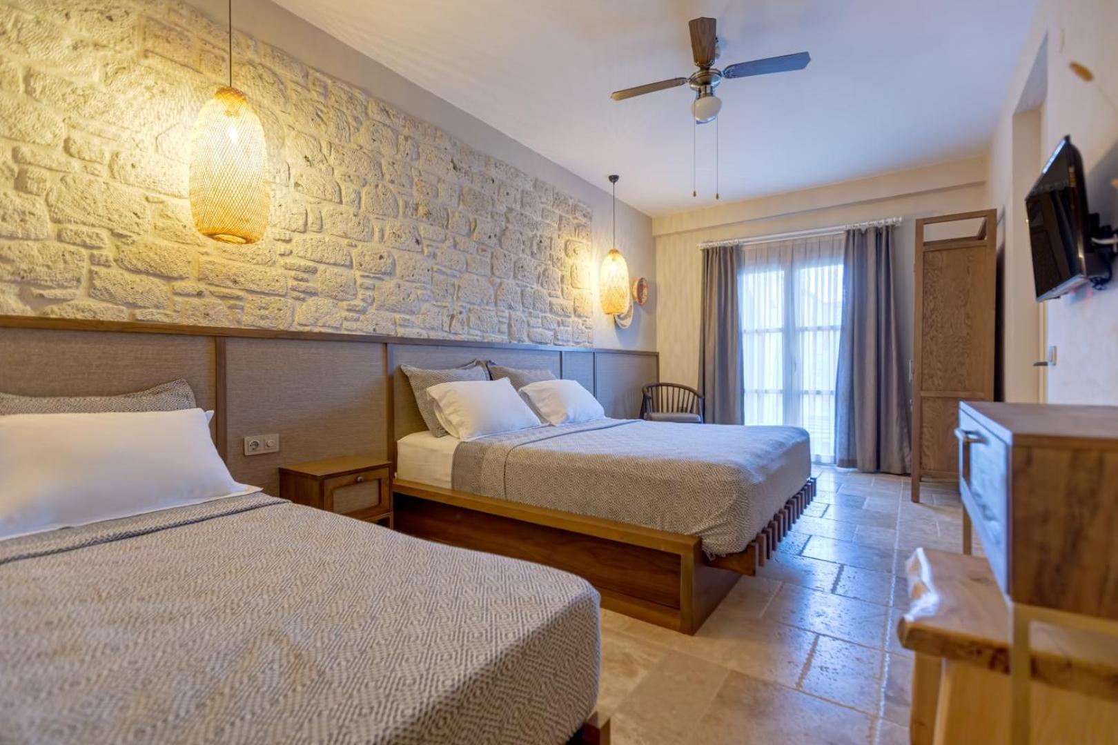 Standard Triple Room - Photo 1