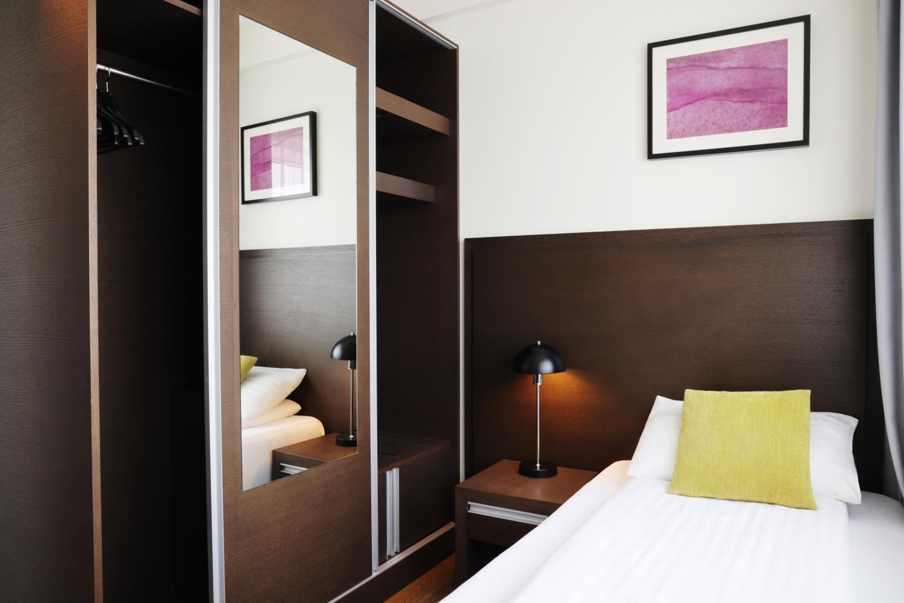 Single Room photo 3