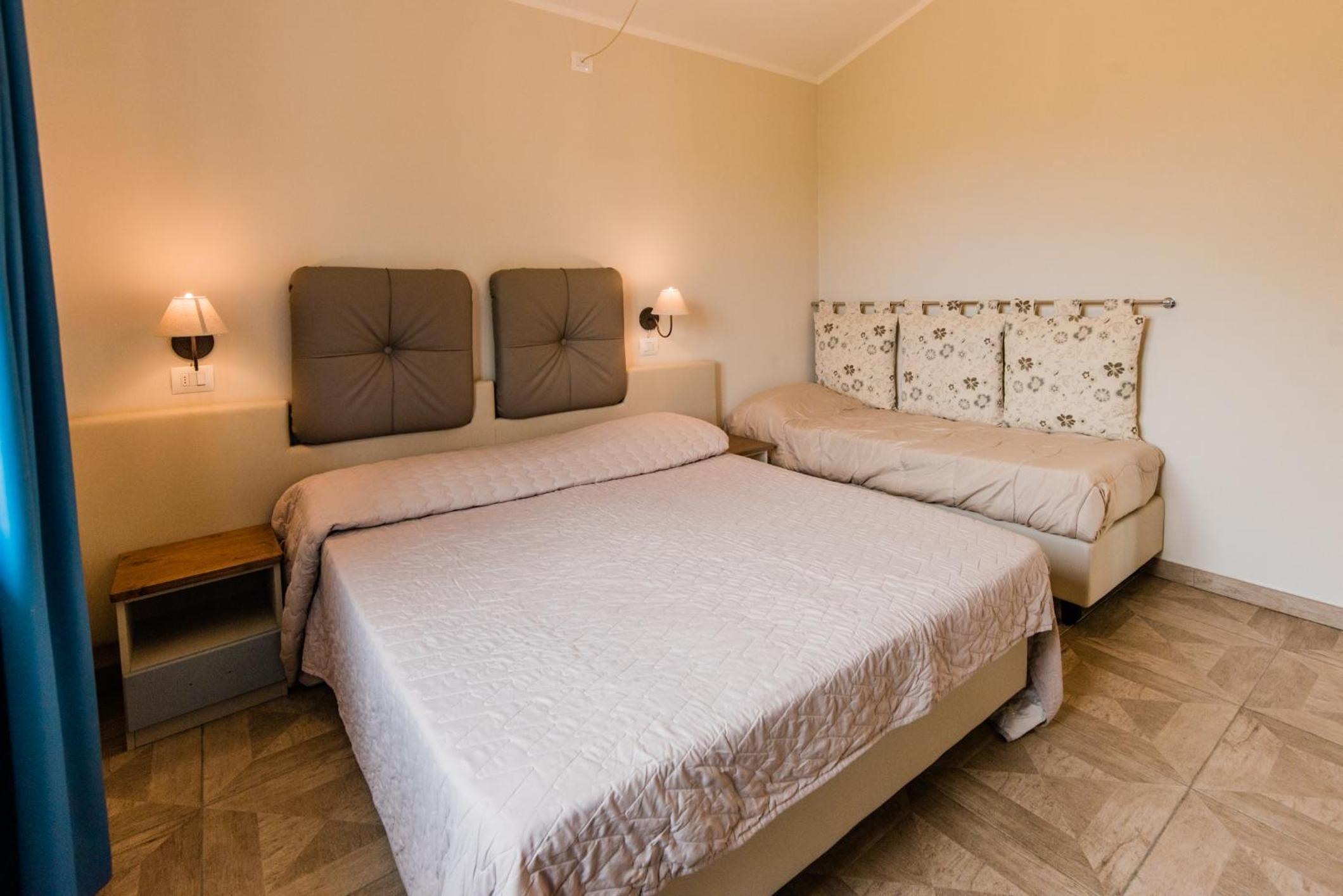 Two-Bedroom Apartment - Photo 8