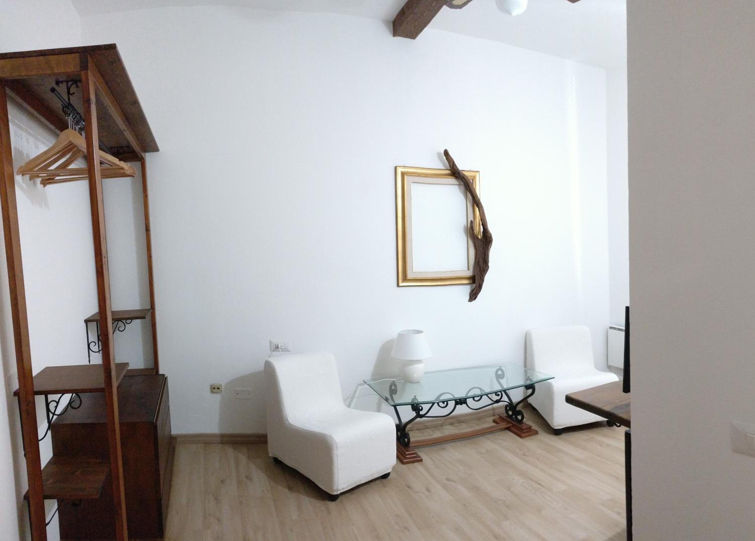 Standard Triple Room photo 2