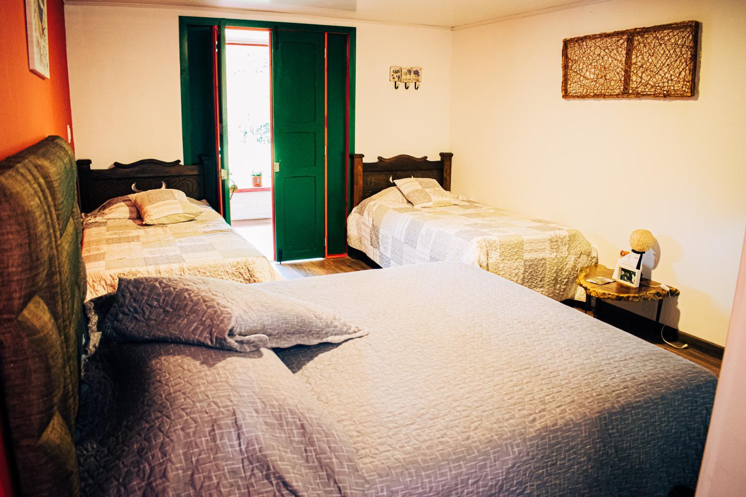 Quadruple Room with Private Bathroom photo 1