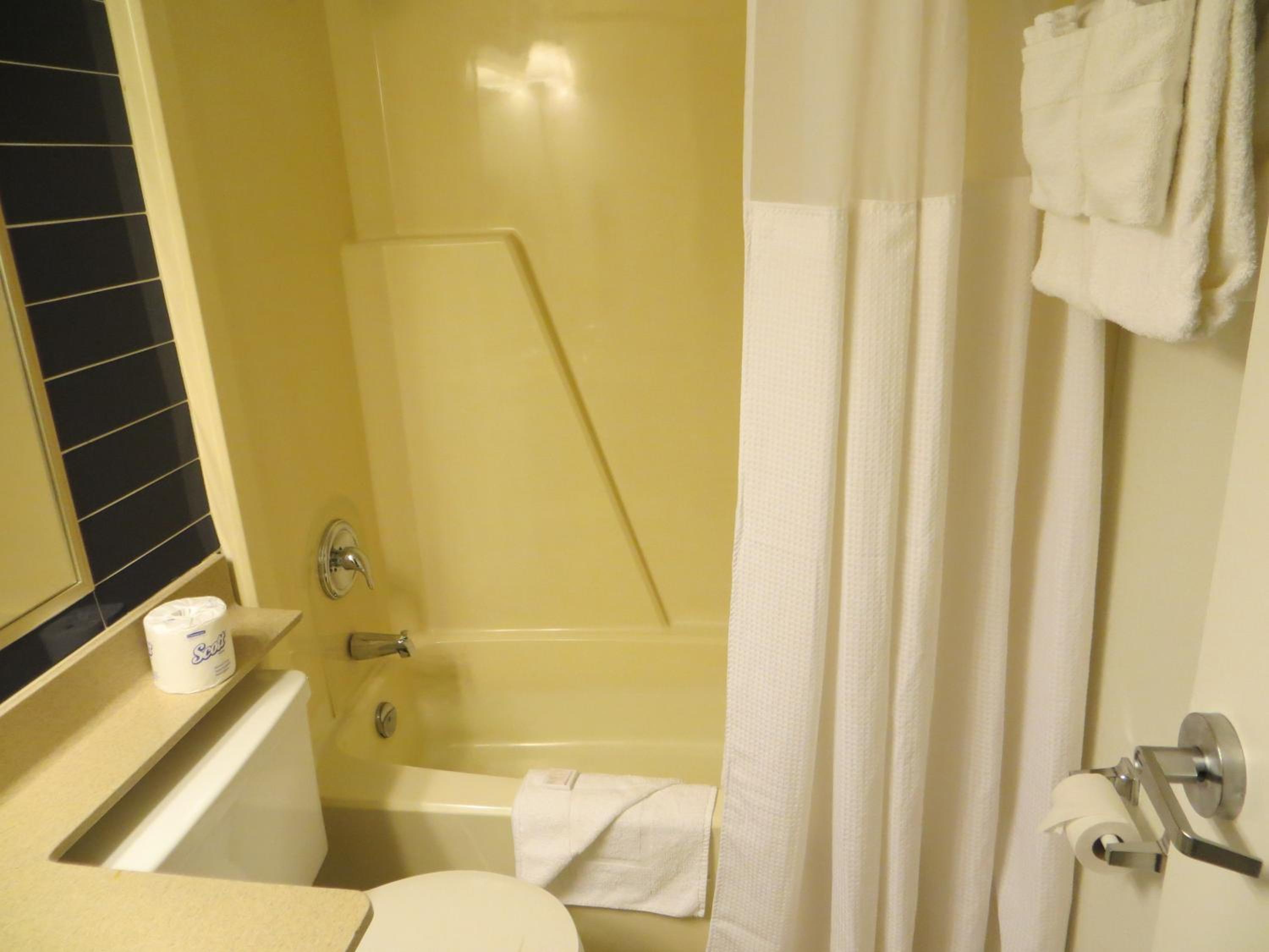 Deluxe King Room - Non-Smoking - Photo 3
