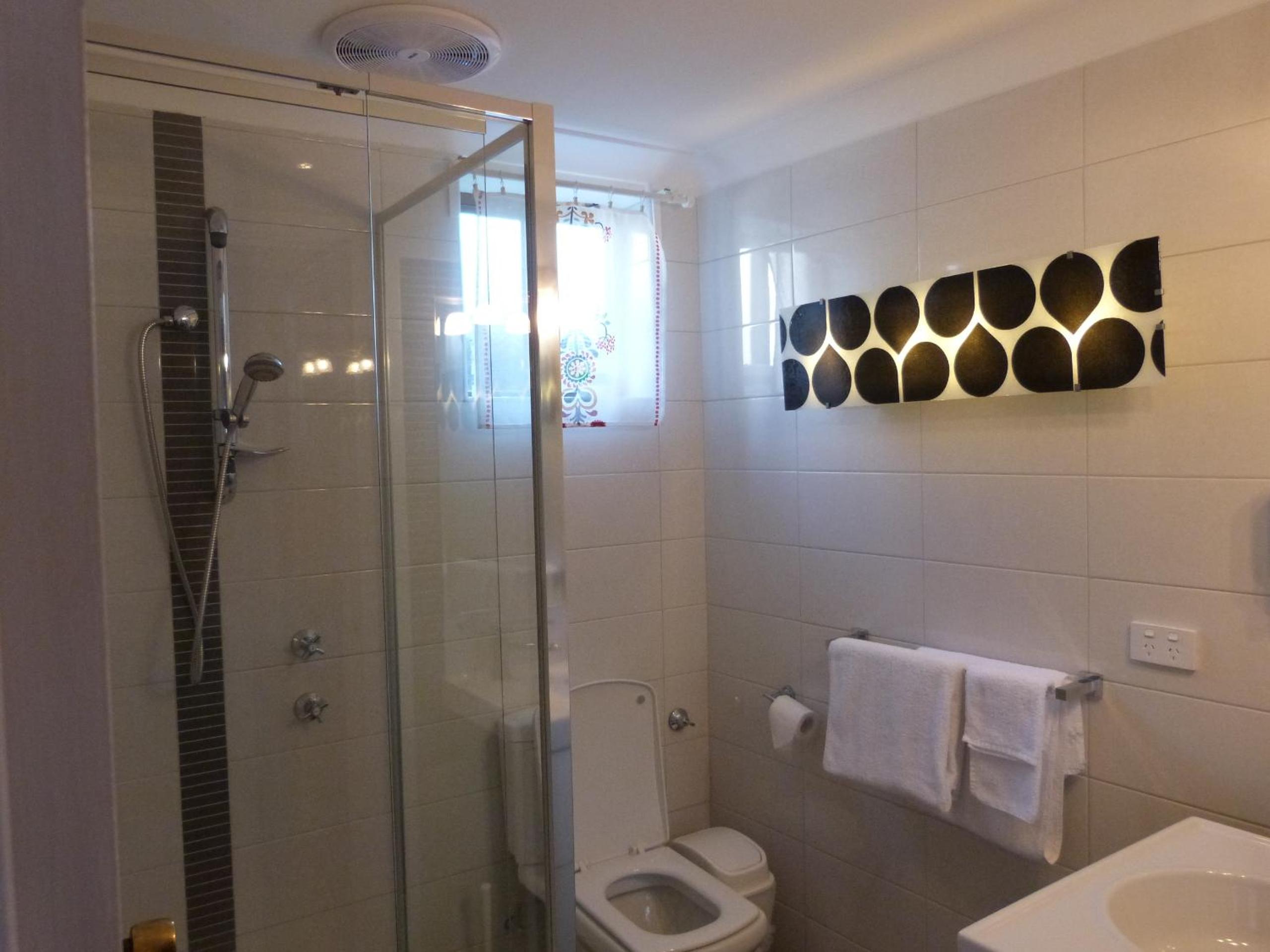 Family Apartment with Kitchen - Photo 6