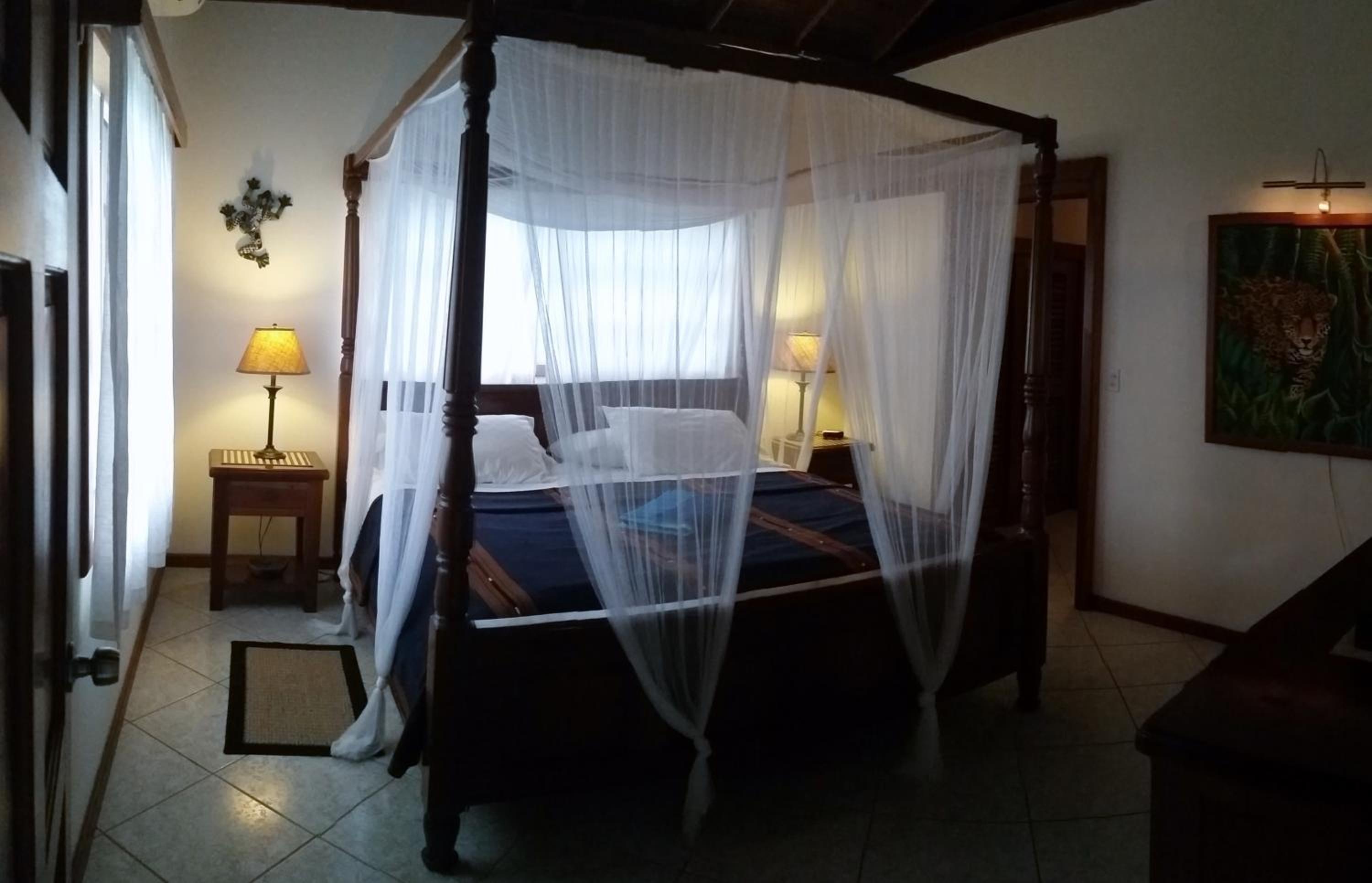 Two-Bedroom Villa with Pool View photo 2