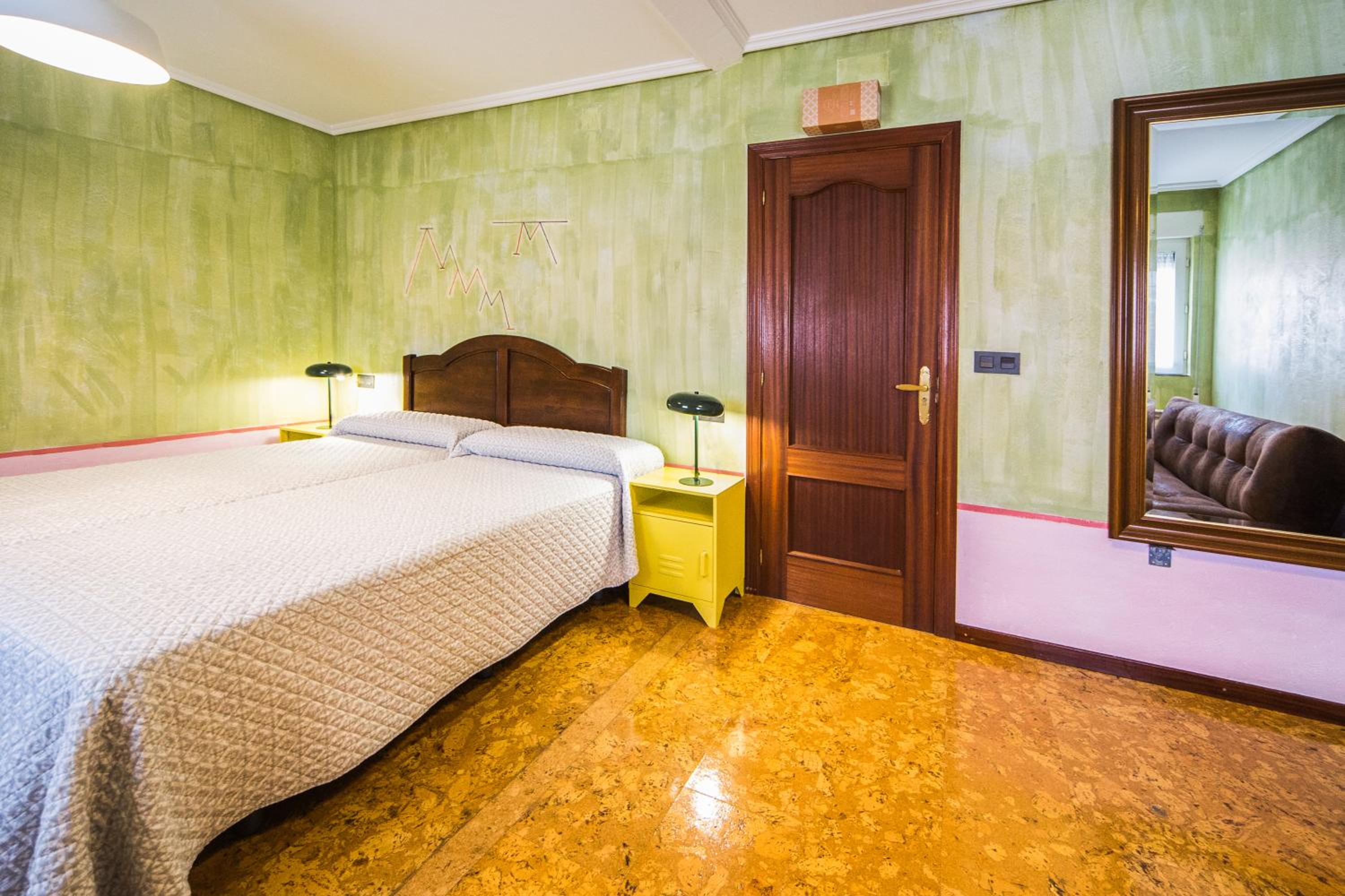Classic Triple Room - Photo 3
