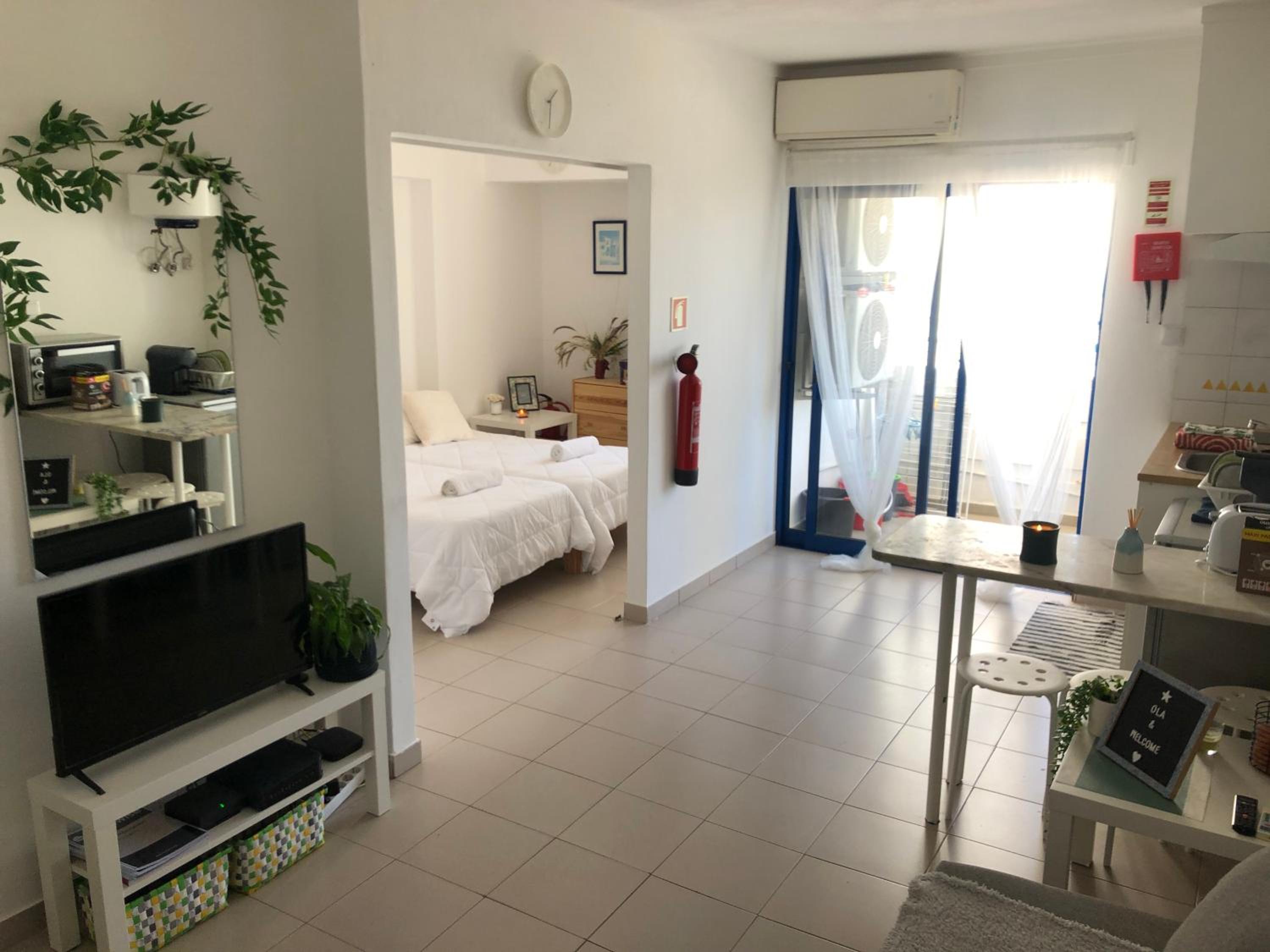 One-Bedroom Apartment - Photo 1
