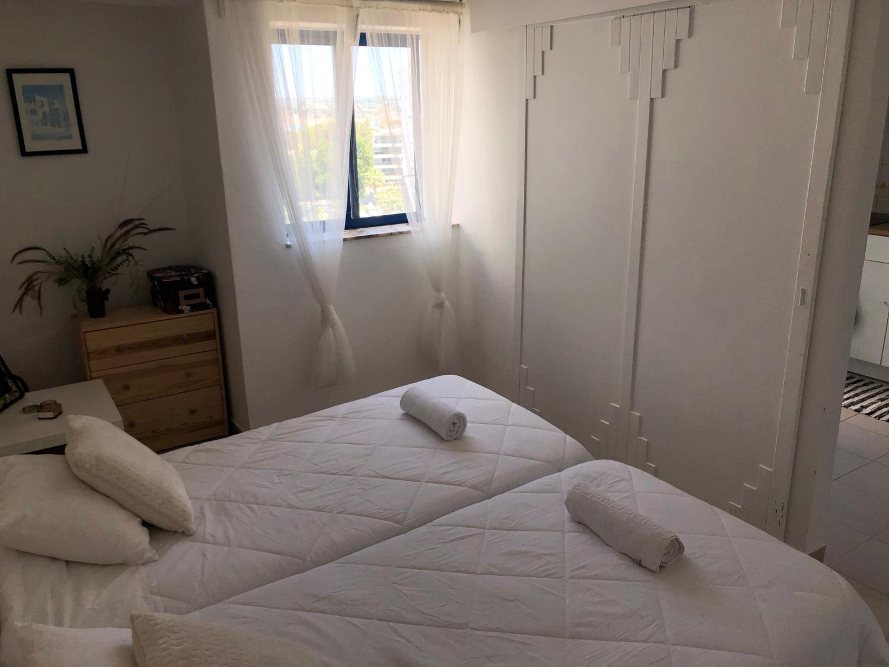 One-Bedroom Apartment - Photo 8