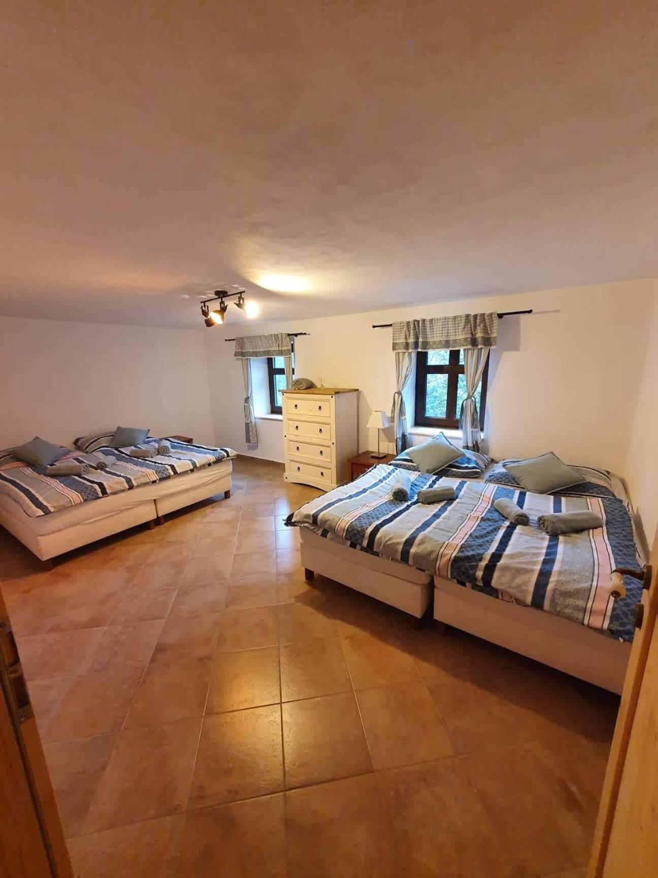 Quadruple Room with Private External Bathroom photo 1