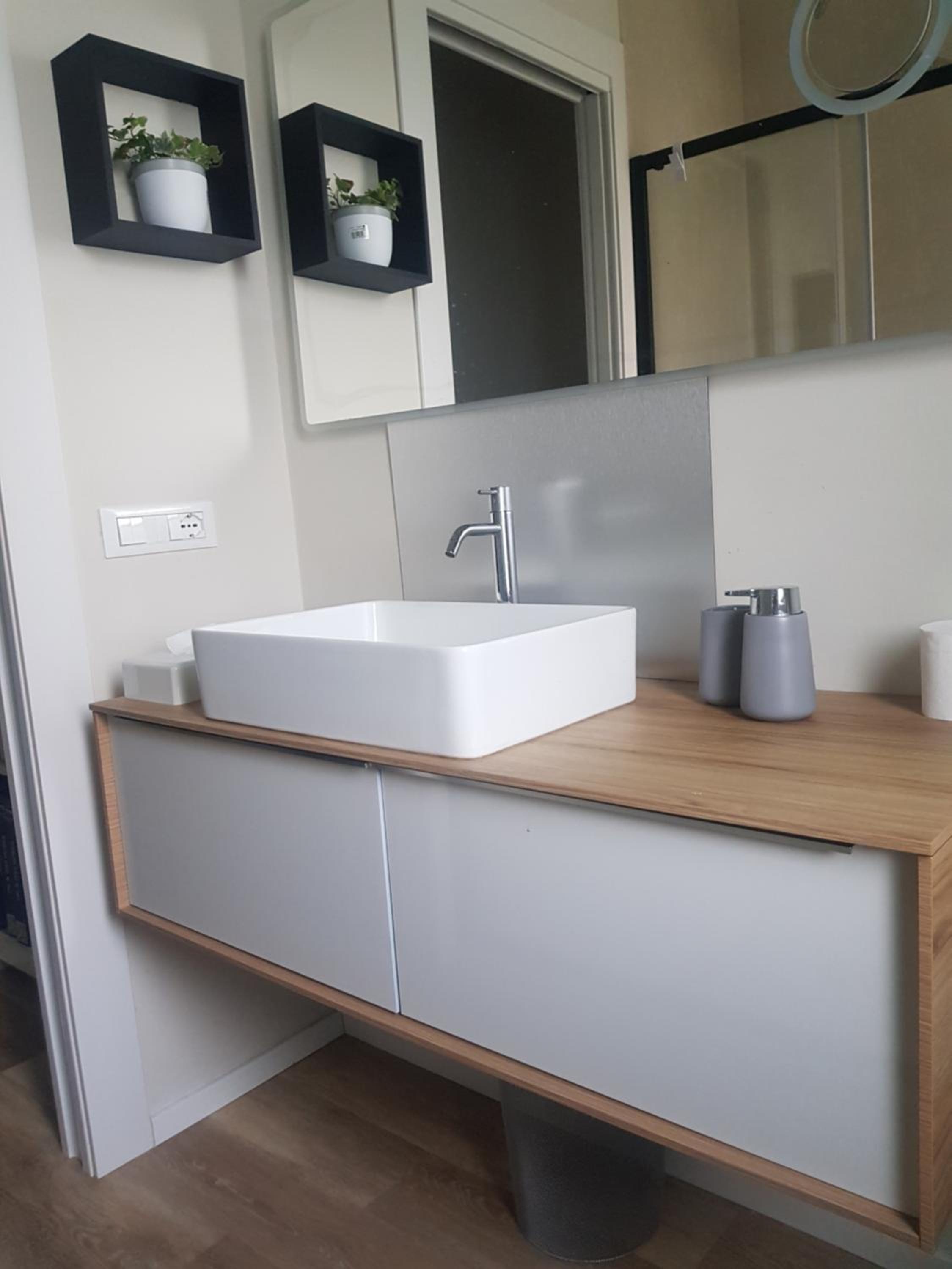Standard Double Room - Photo 9