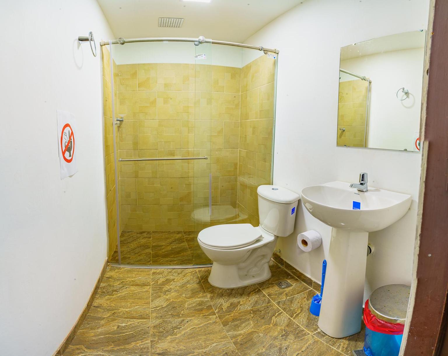 Quadruple Room with Bathroom photo 3