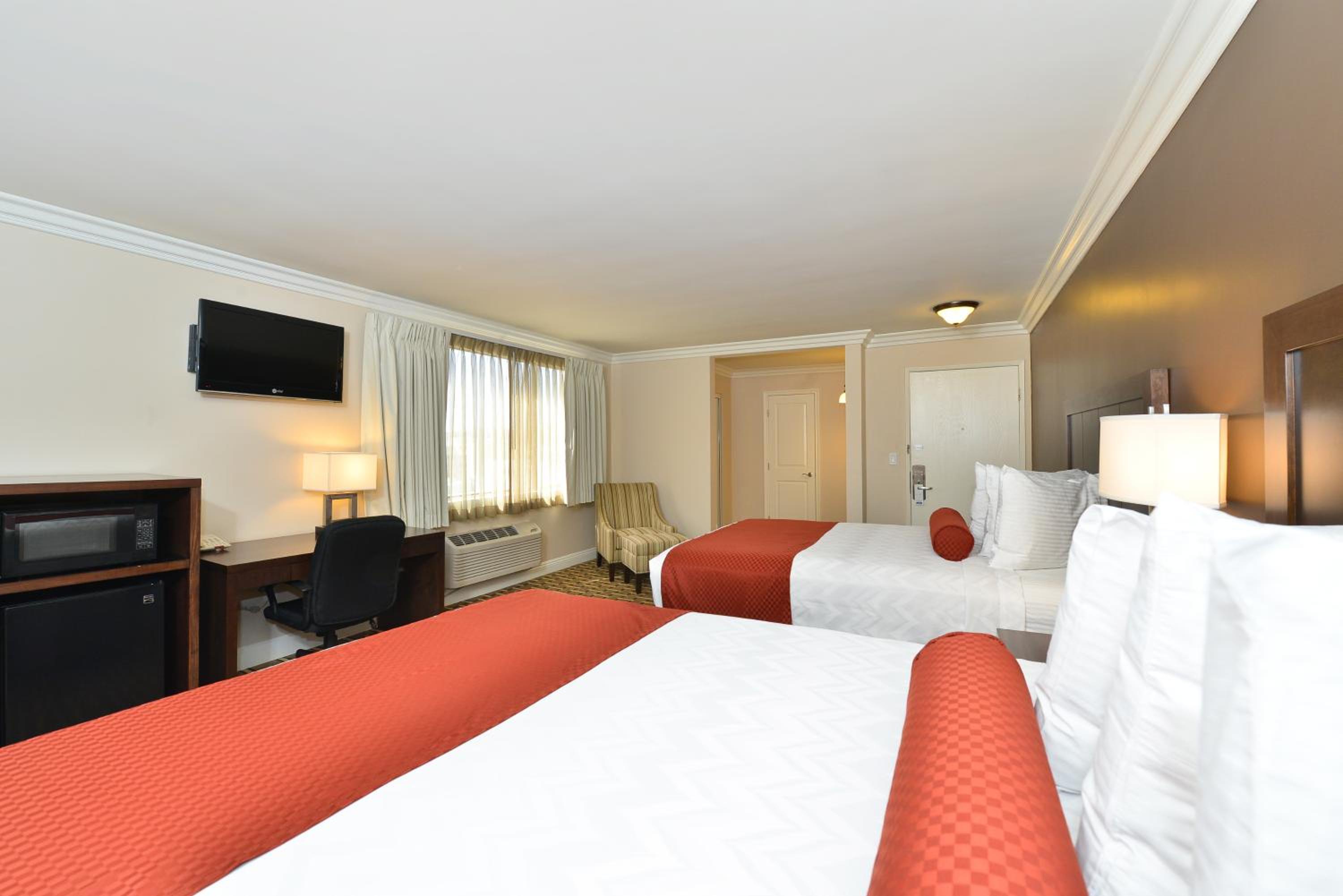 Queen Room with Two Queen Beds - Non-Smoking