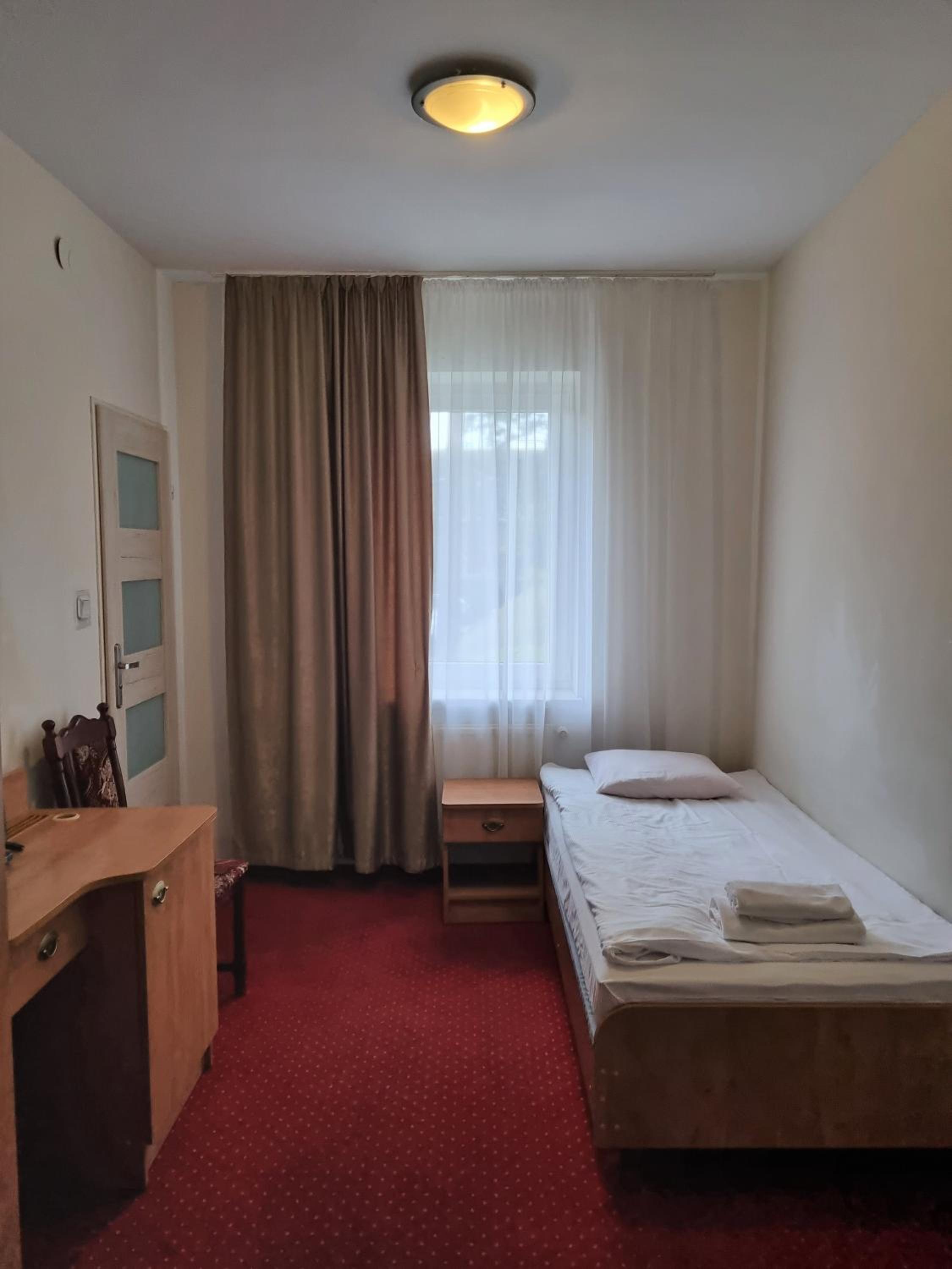 Small Single Room photo 1