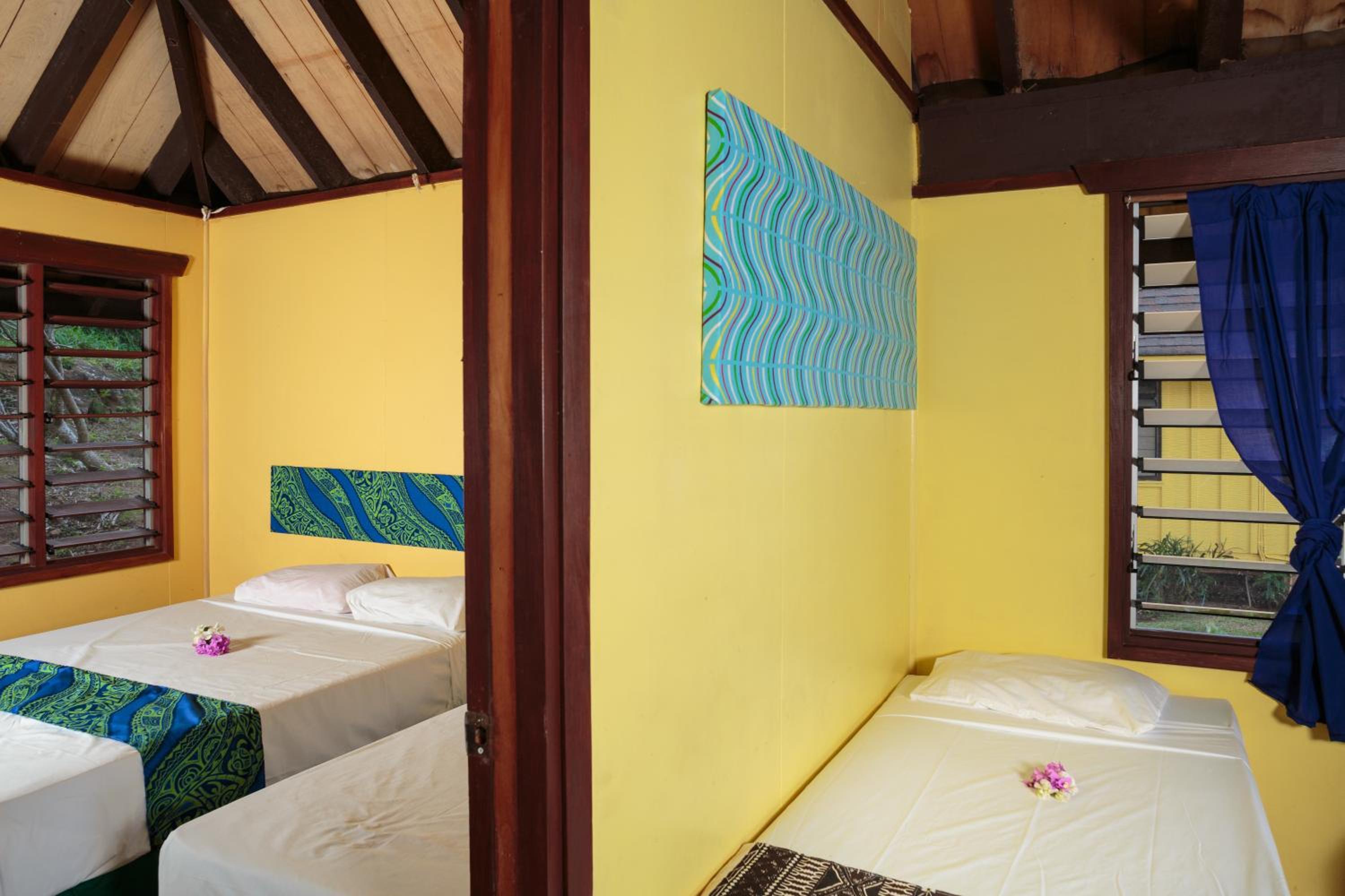 Two Bedroom Beachfront Bungalow photo 1