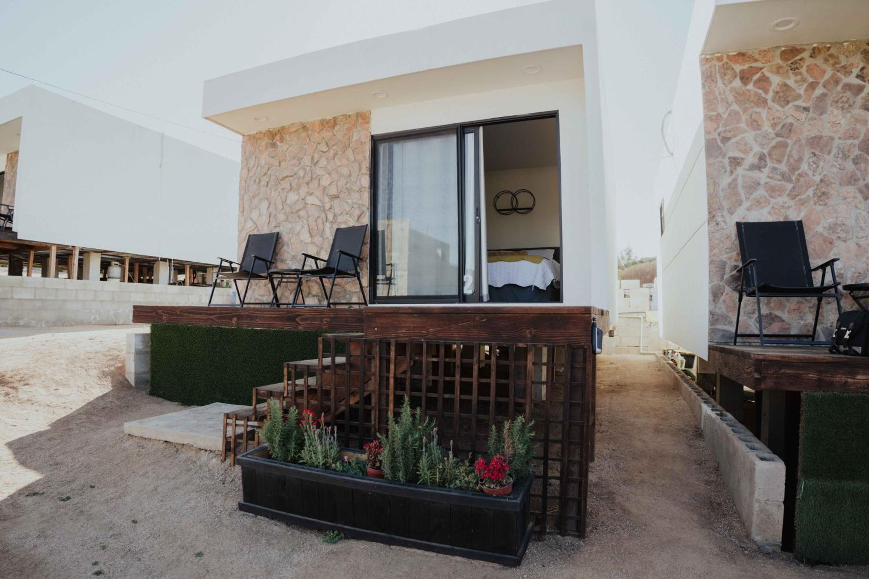 One-Bedroom House - Photo 7
