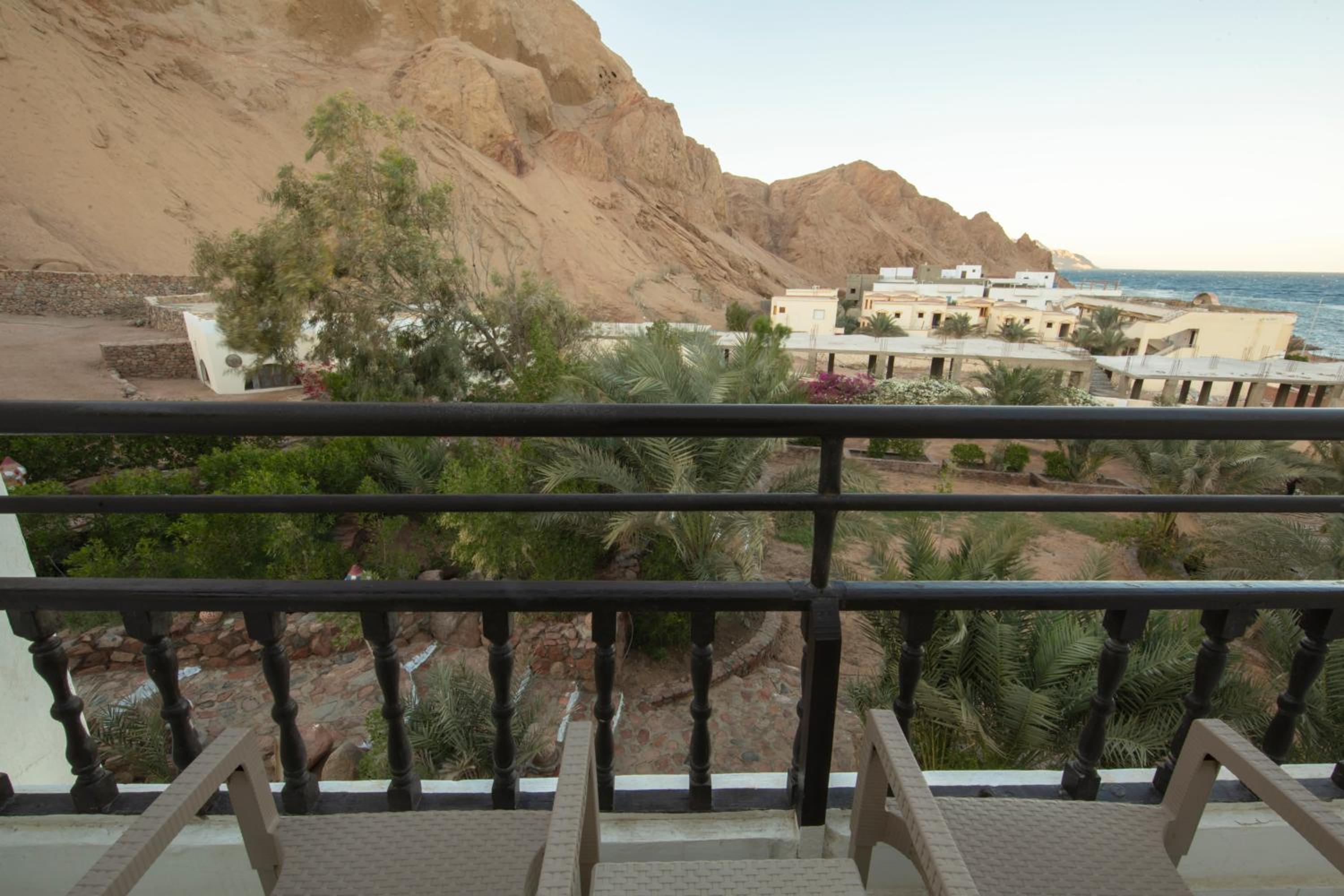 Triple Room with Mountain View - Photo 3