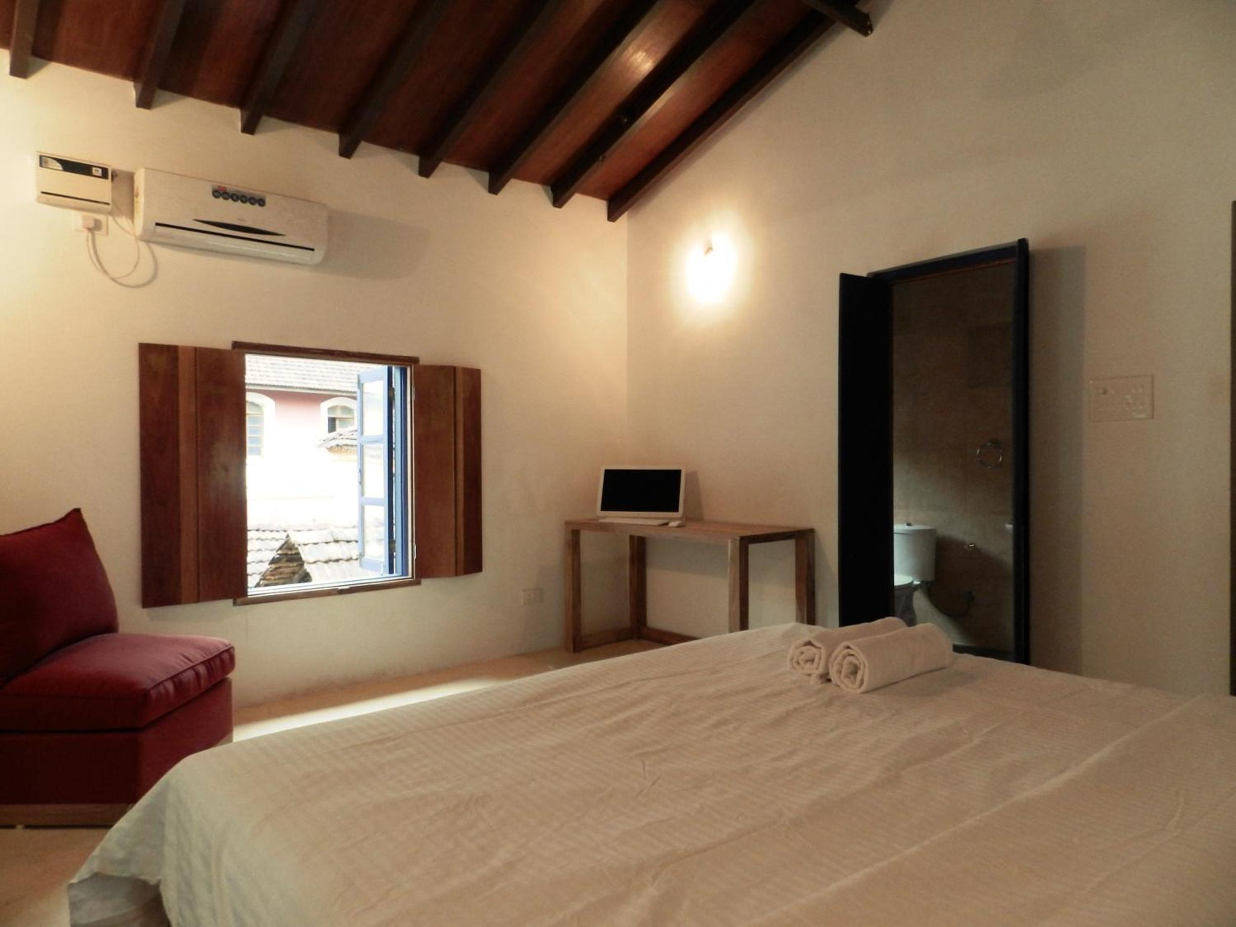 Deluxe Double Room photo 3
