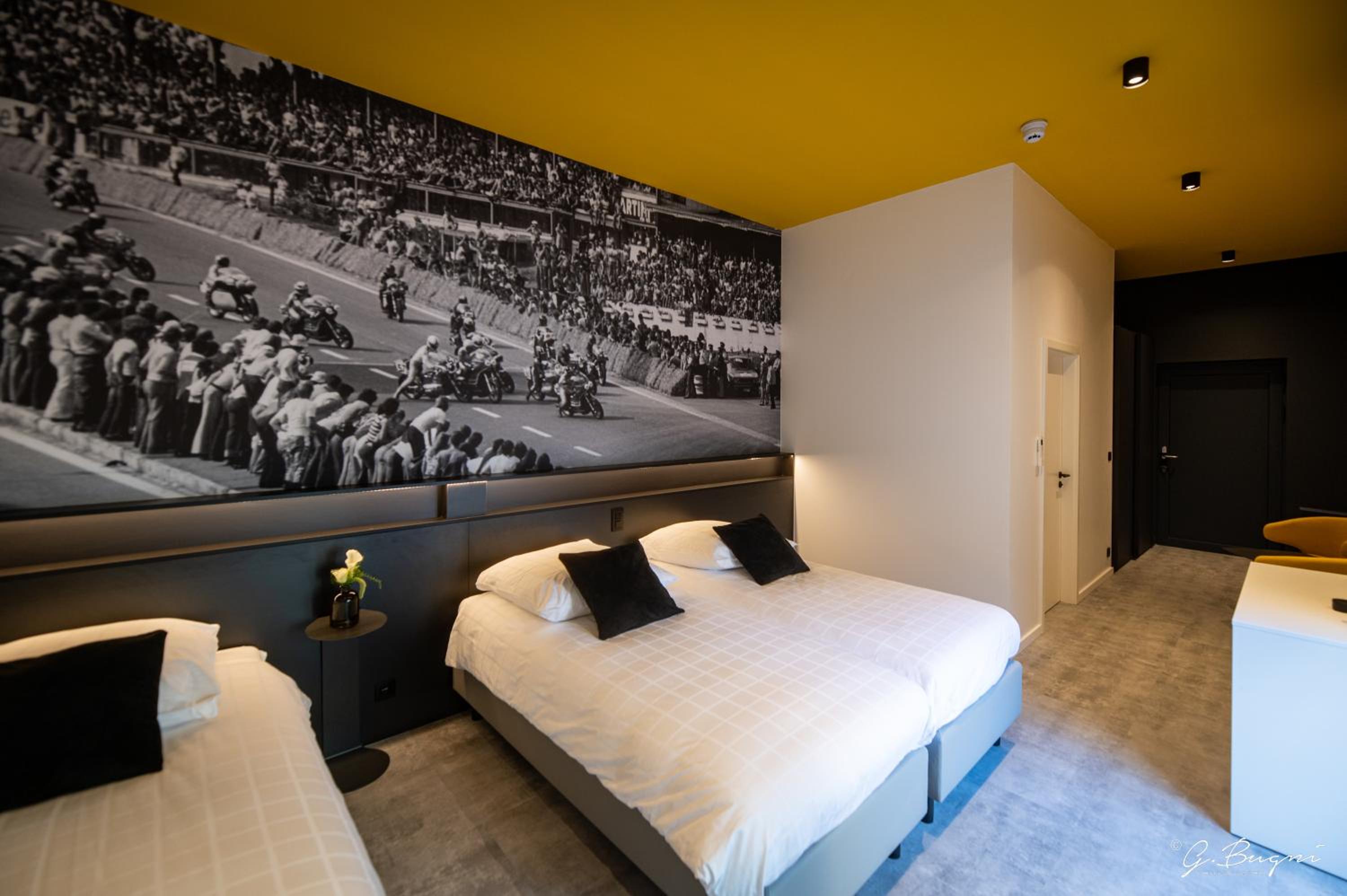 Standard Double Room photo 3