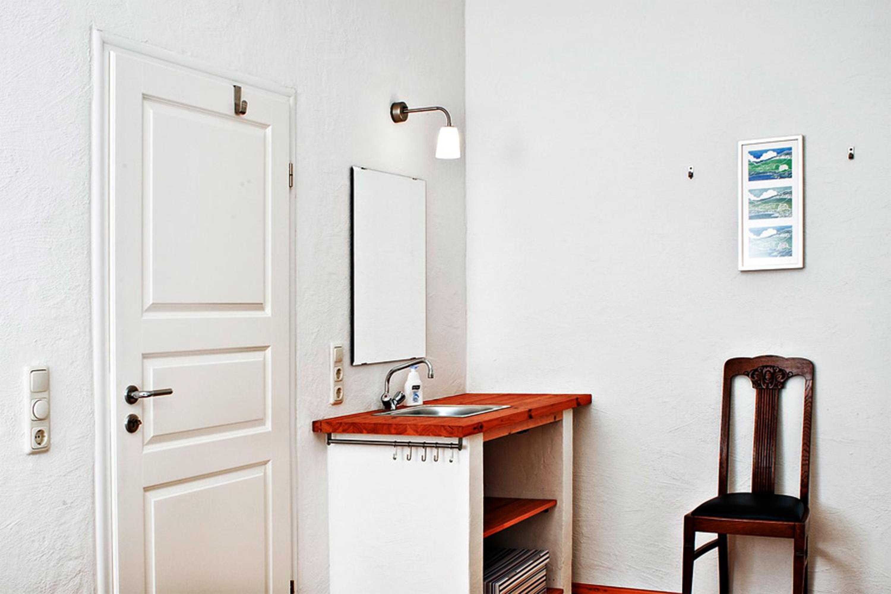 Apartment - Ground Floor photo 2