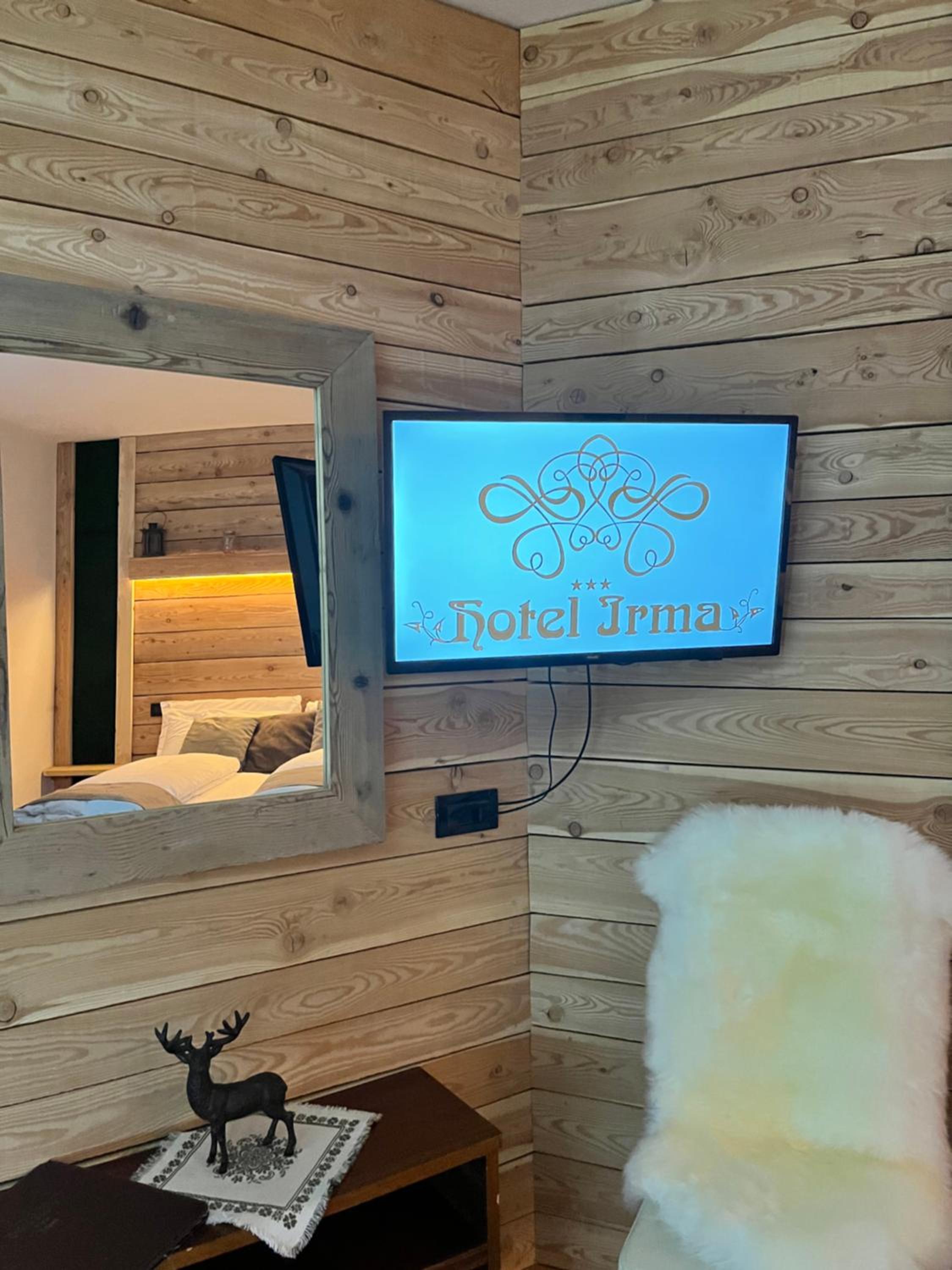 Double or Twin Room - Photo 2
