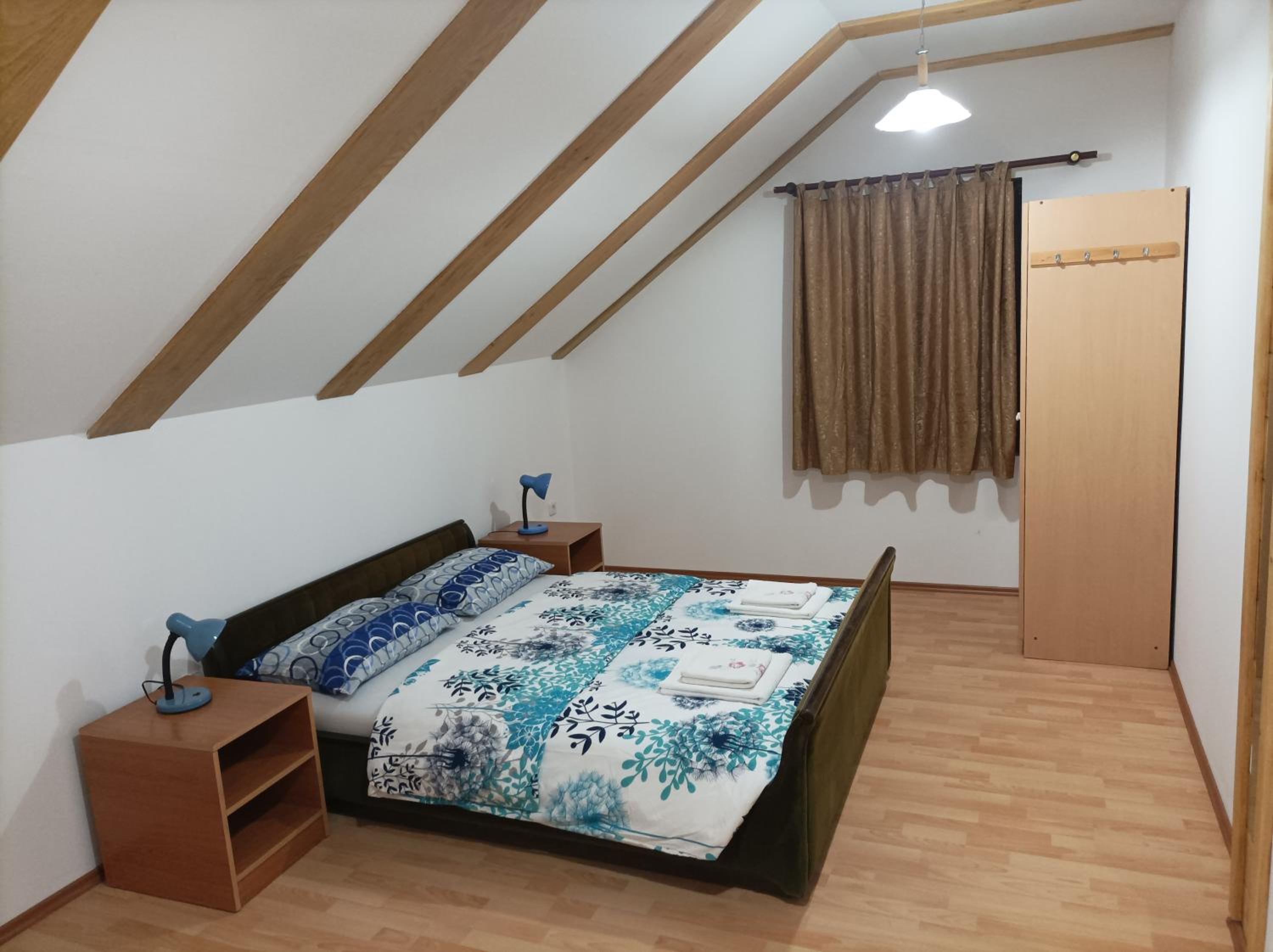 Large One-Bedroom Apartment