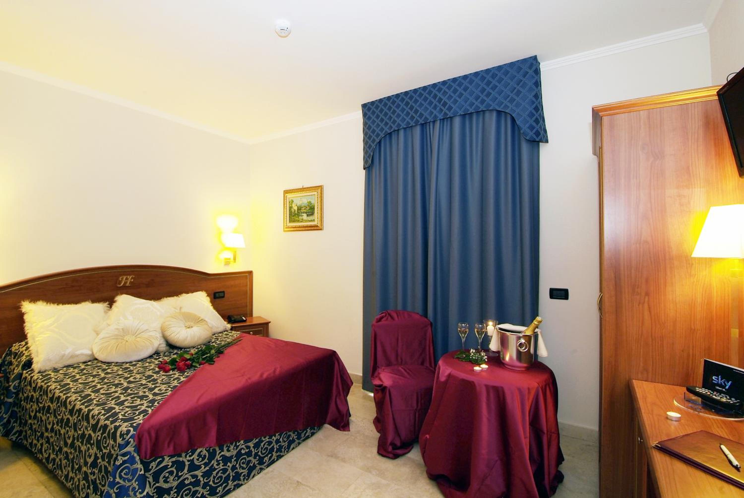 Superior Double or Twin Room - Photo 1