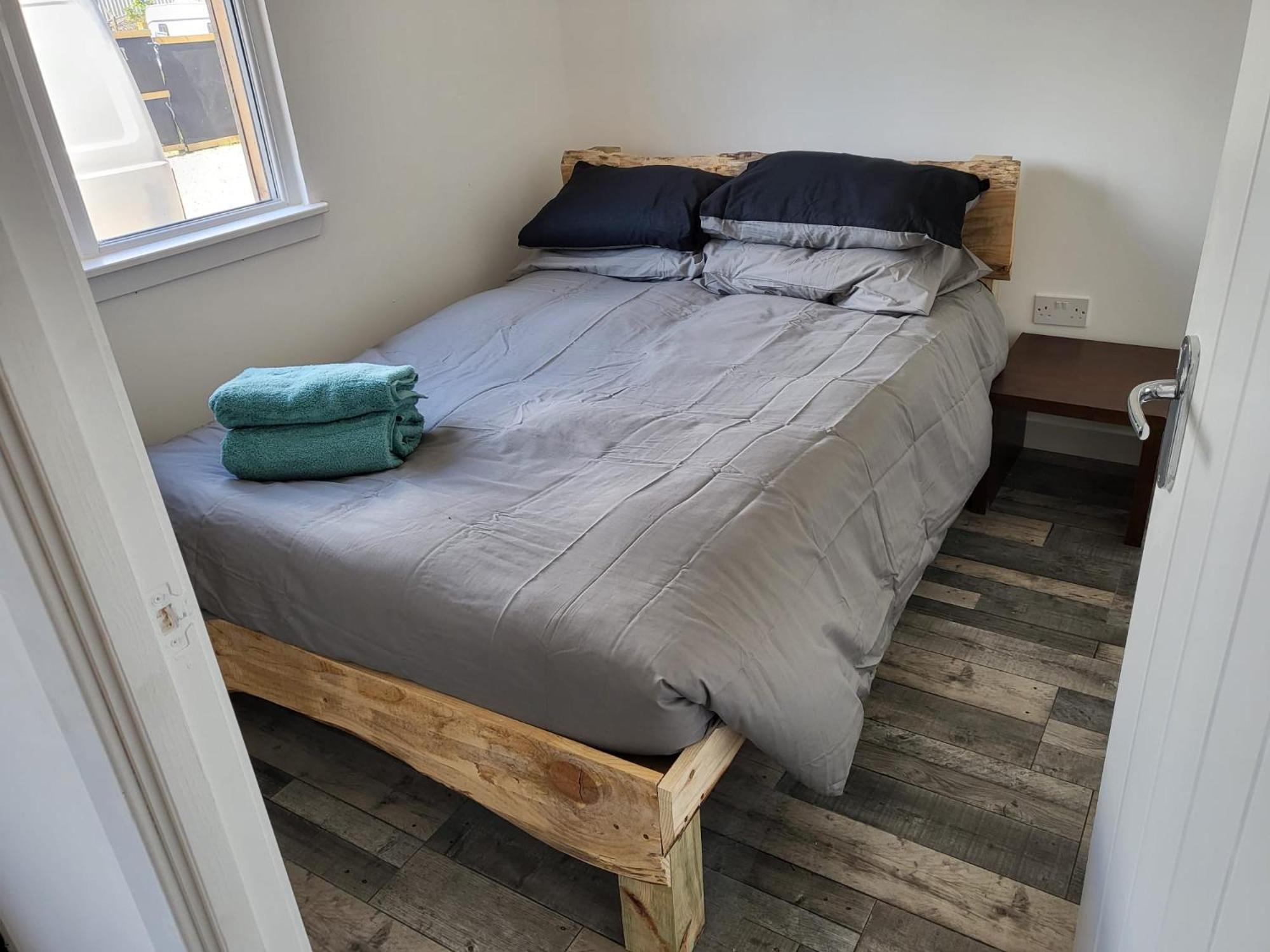 One-Bedroom House photo 1