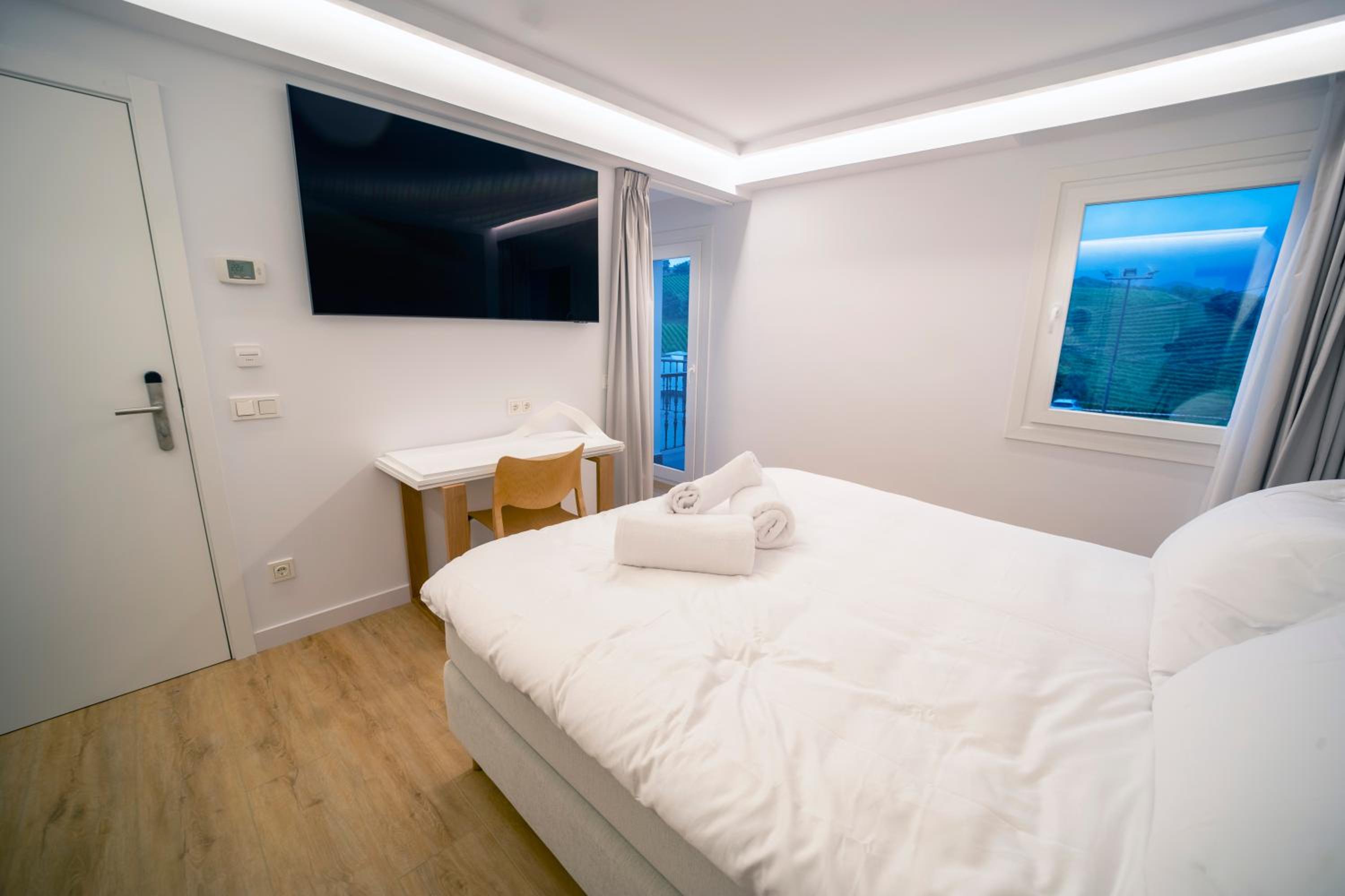 Double Room with Terrace - Photo 1