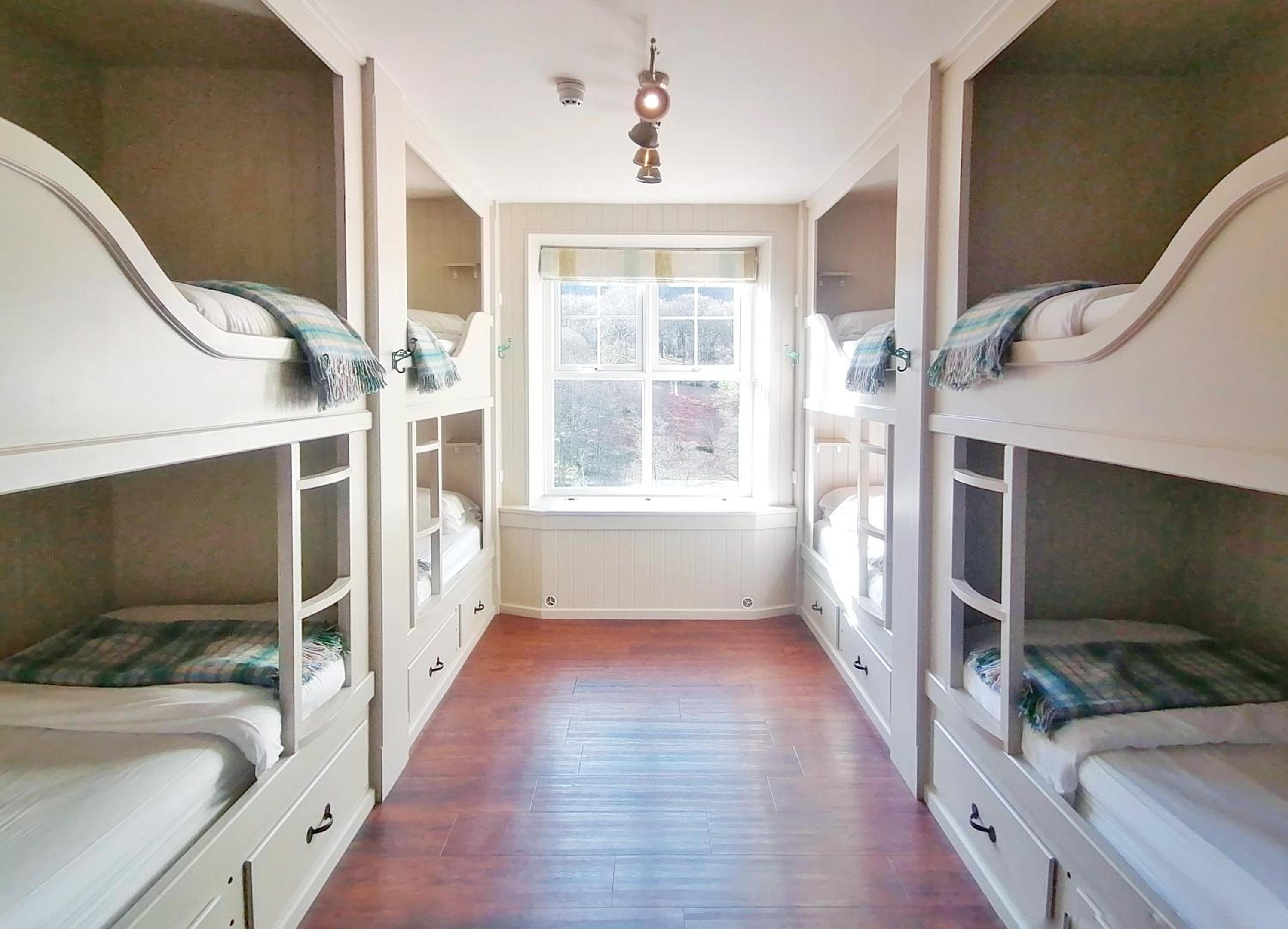 Bed in 8-Bed Mixed Dormitory Room photo 2