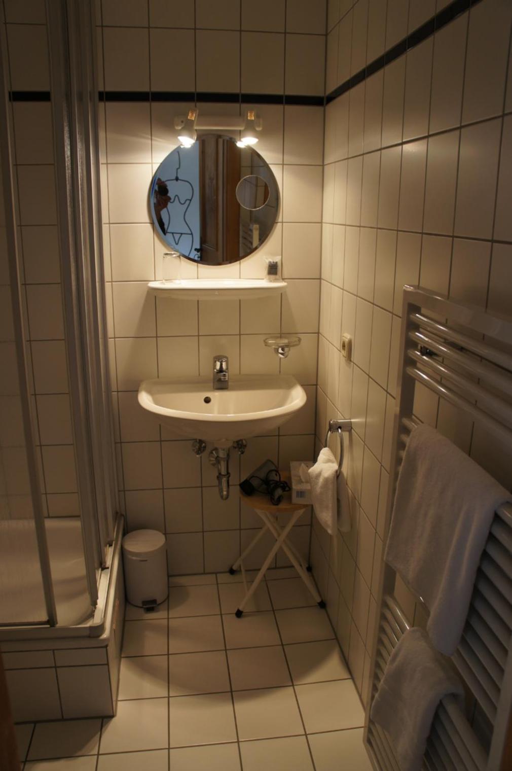 Single Room with Shower photo 2