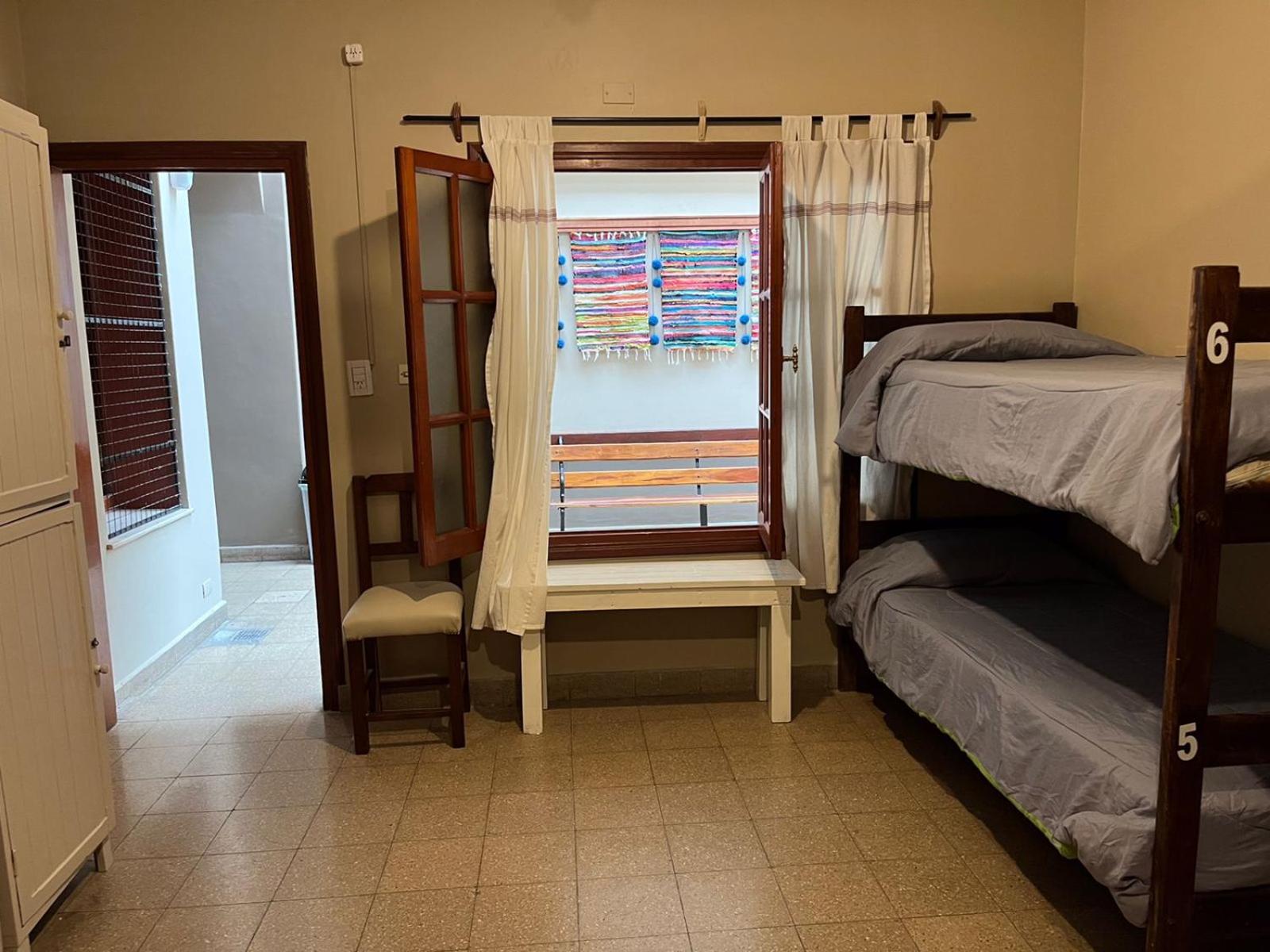 Single Bed in 6-Bed Dormitory Room photo 3